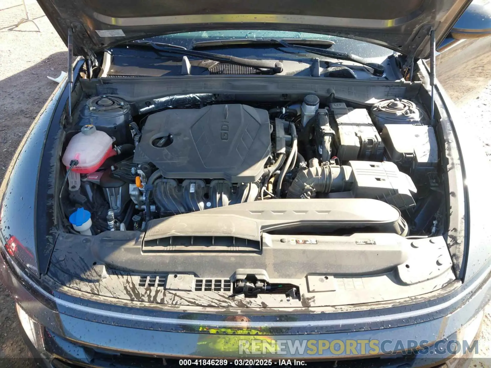 10 Photograph of a damaged car KMHL64JAXRA383510 HYUNDAI SONATA 2024