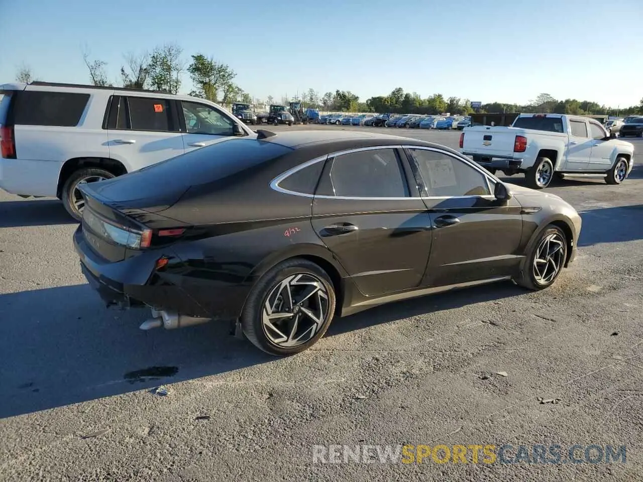 3 Photograph of a damaged car KMHL14JA3SA428727 HYUNDAI SONATA 2025