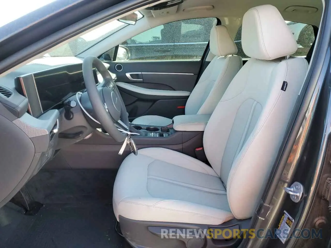 7 Photograph of a damaged car KMHL24JAXSA450155 HYUNDAI SONATA 2025