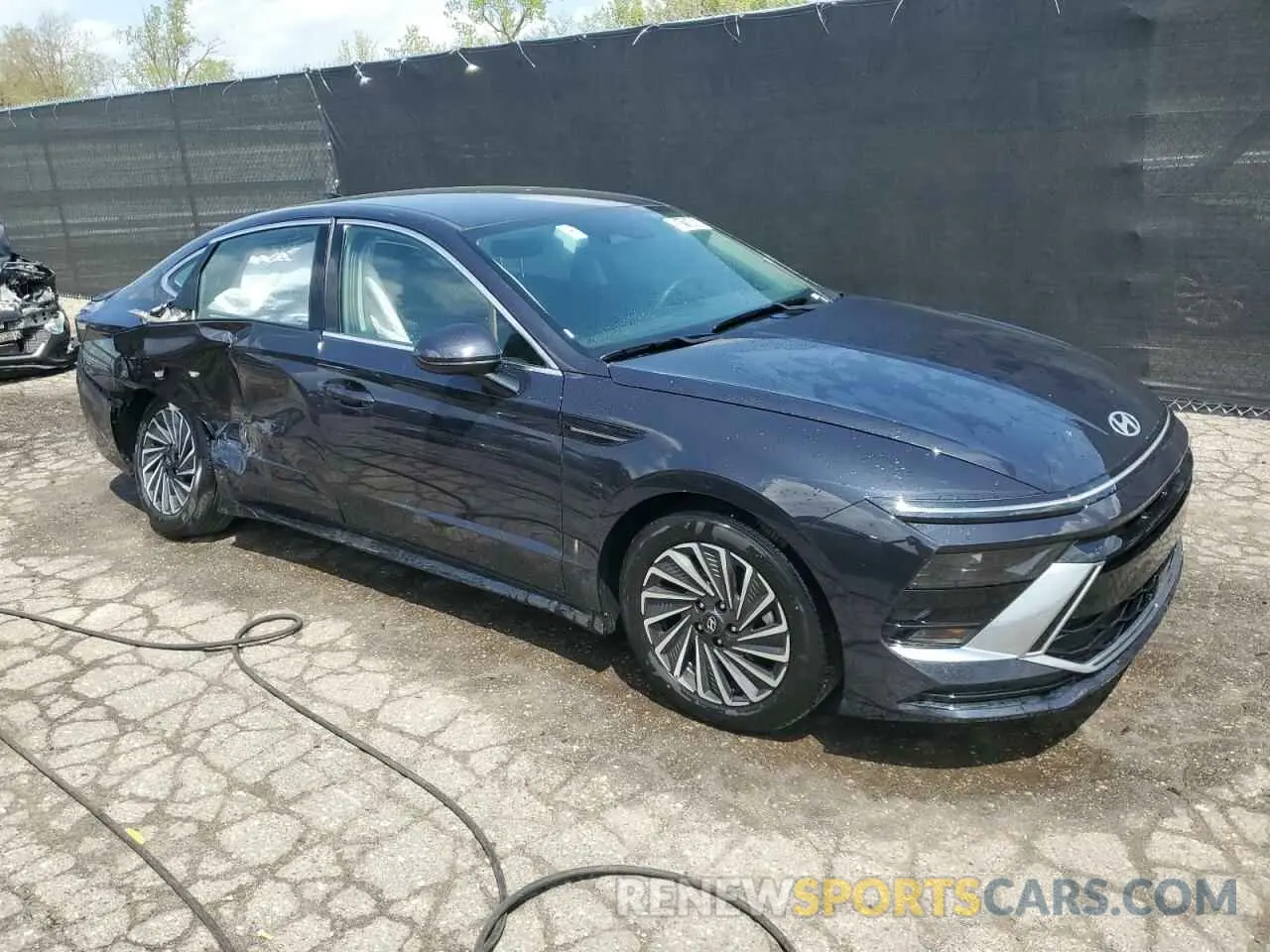 4 Photograph of a damaged car KMHL34JJ0SA104791 HYUNDAI SONATA 2025