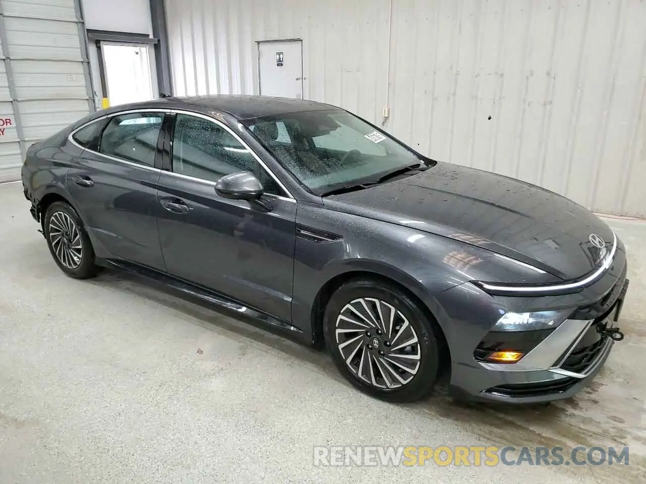 4 Photograph of a damaged car KMHL34JJ2SA104971 HYUNDAI SONATA 2025