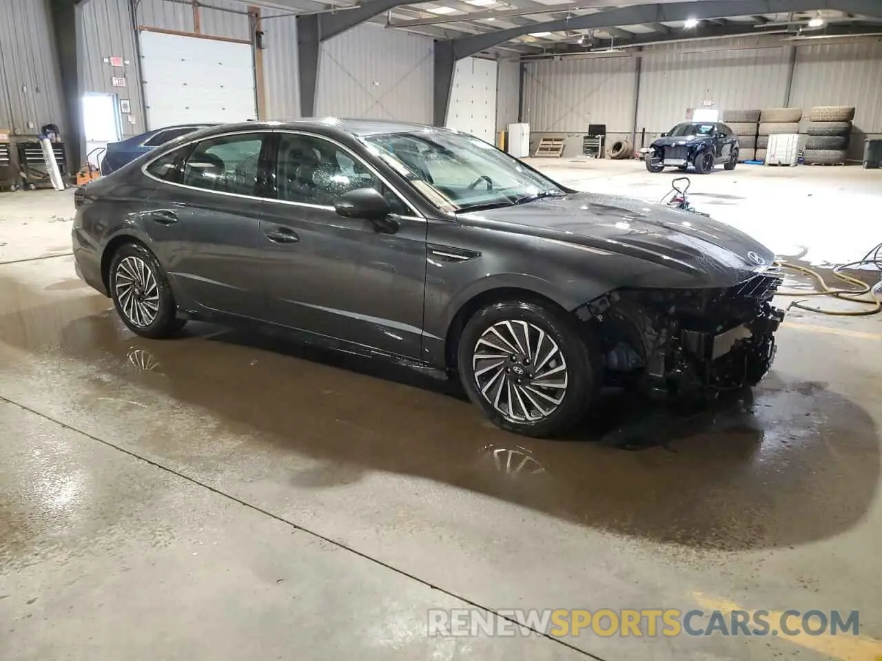 4 Photograph of a damaged car KMHL34JJ3SA103098 HYUNDAI SONATA 2025