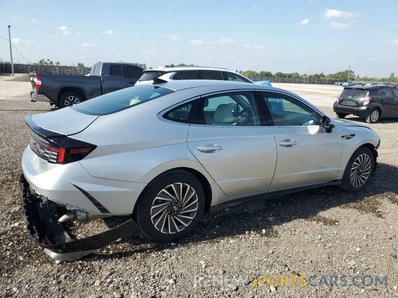 3 Photograph of a damaged car KMHL34JJ4SA104180 HYUNDAI SONATA 2025