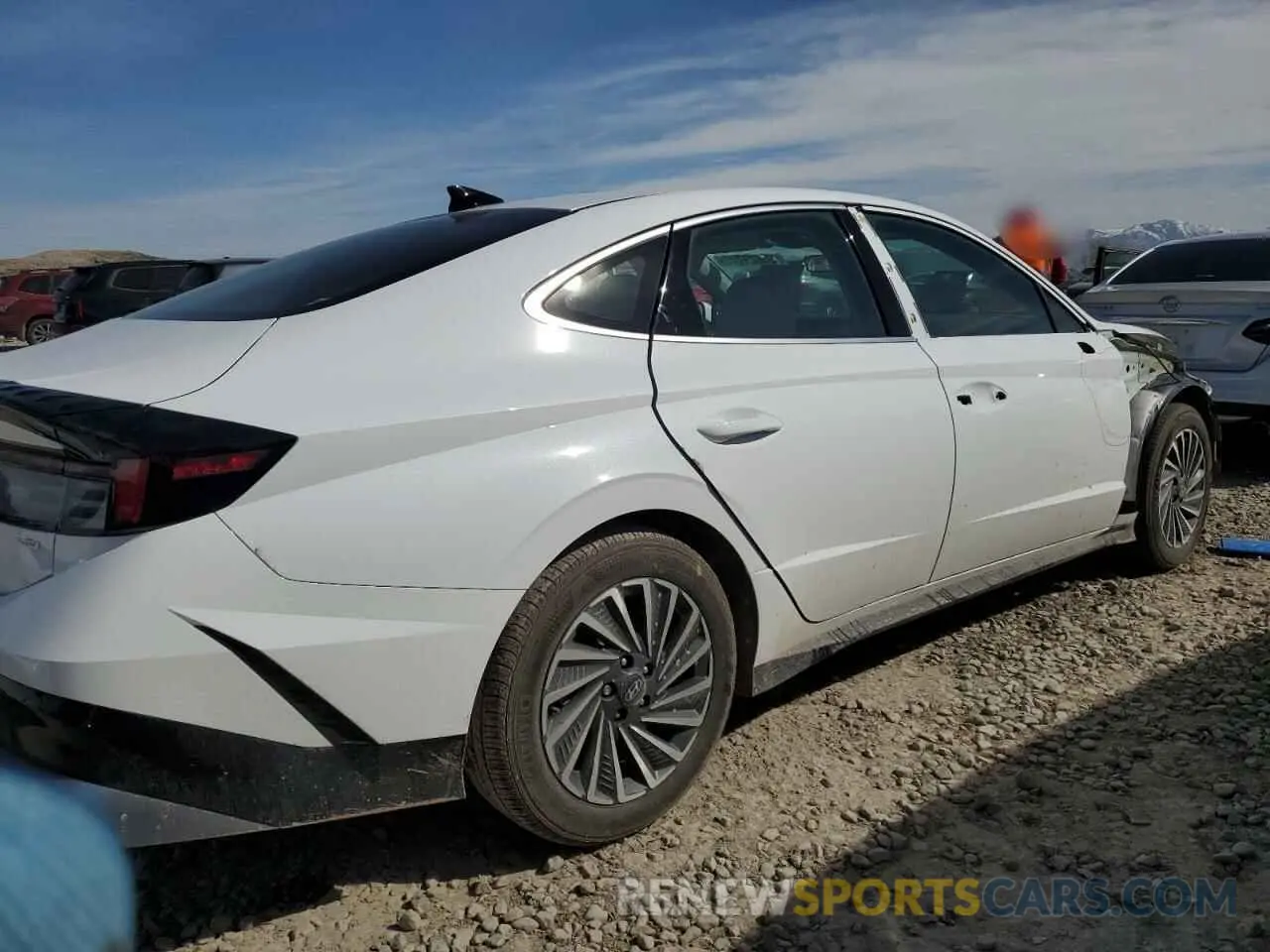 3 Photograph of a damaged car KMHL34JJ5SA110411 HYUNDAI SONATA 2025