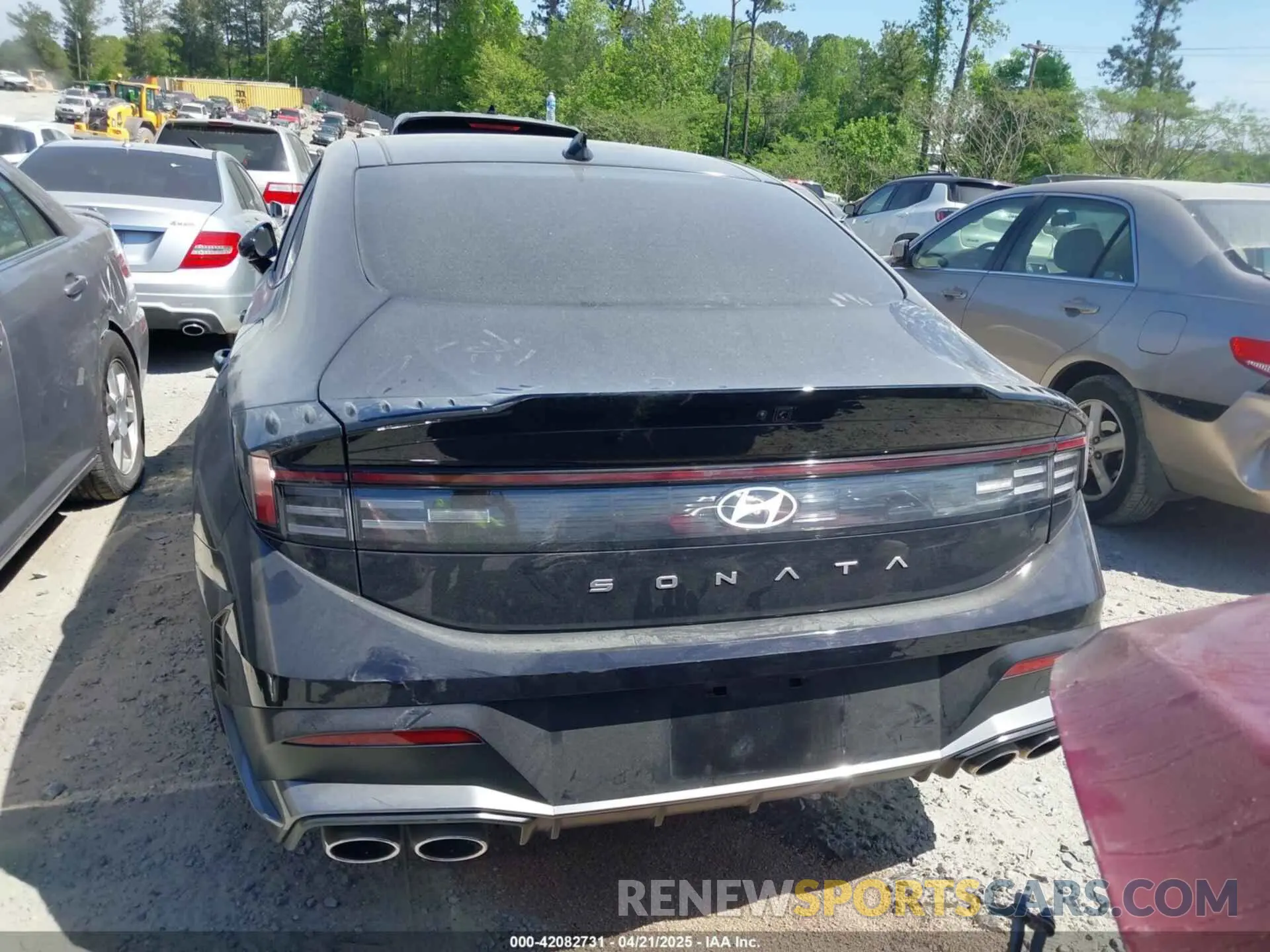 16 Photograph of a damaged car KMHL54JC0SA430778 HYUNDAI SONATA 2025