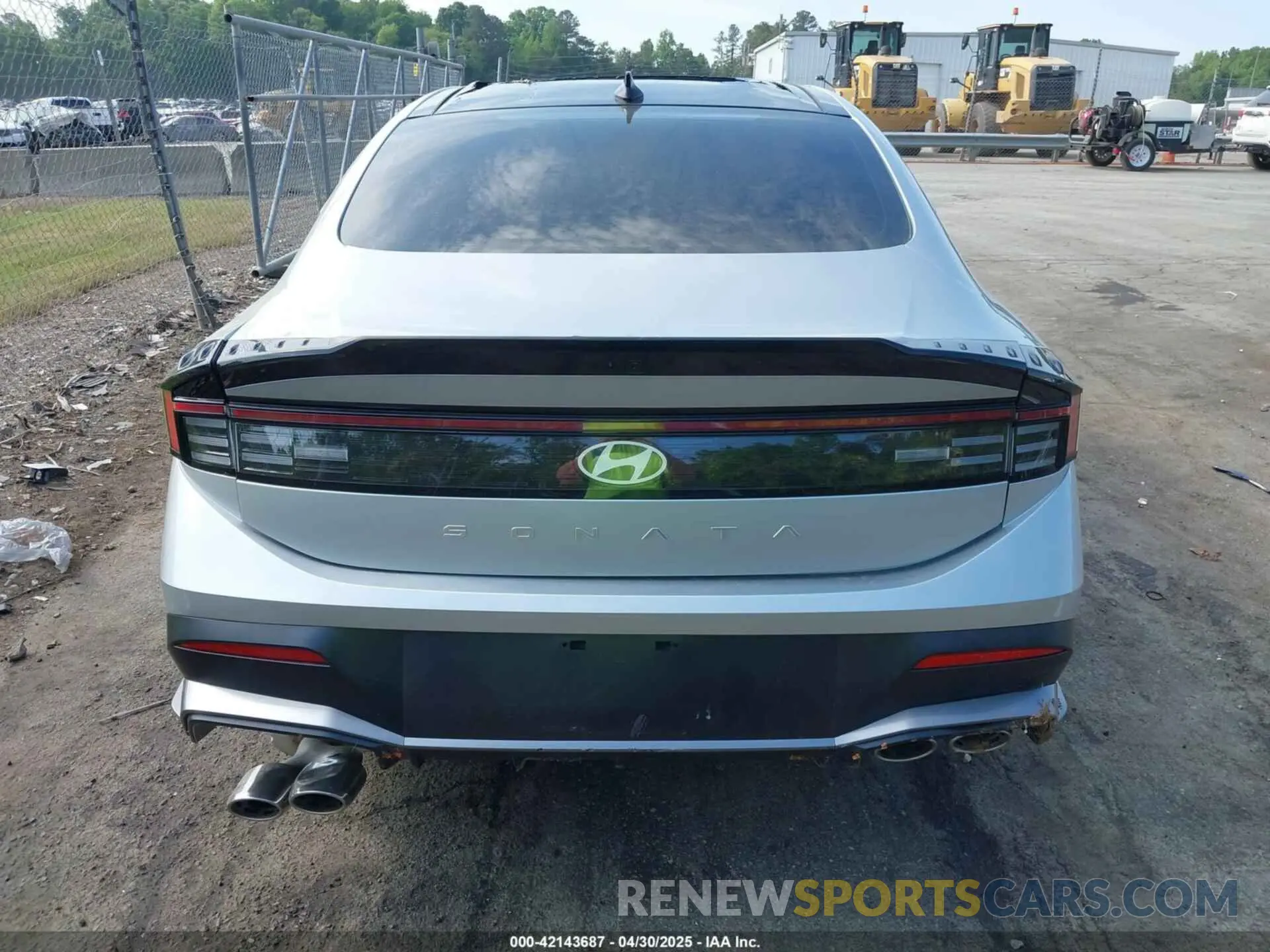 15 Photograph of a damaged car KMHL54JC1SA472957 HYUNDAI SONATA 2025