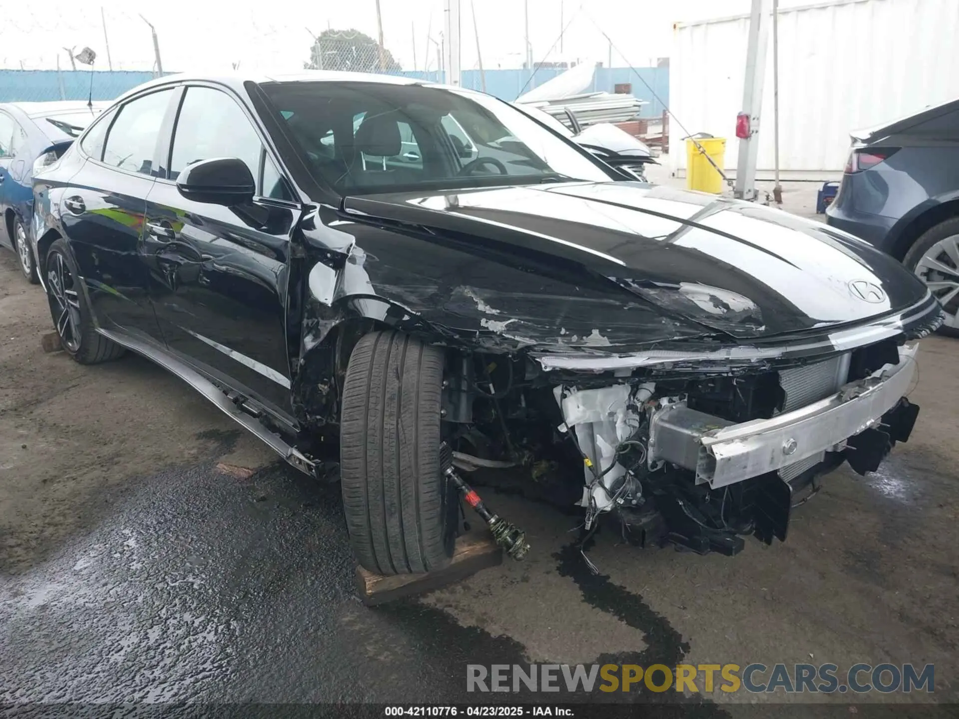 1 Photograph of a damaged car KMHL54JC8SA483728 HYUNDAI SONATA 2025