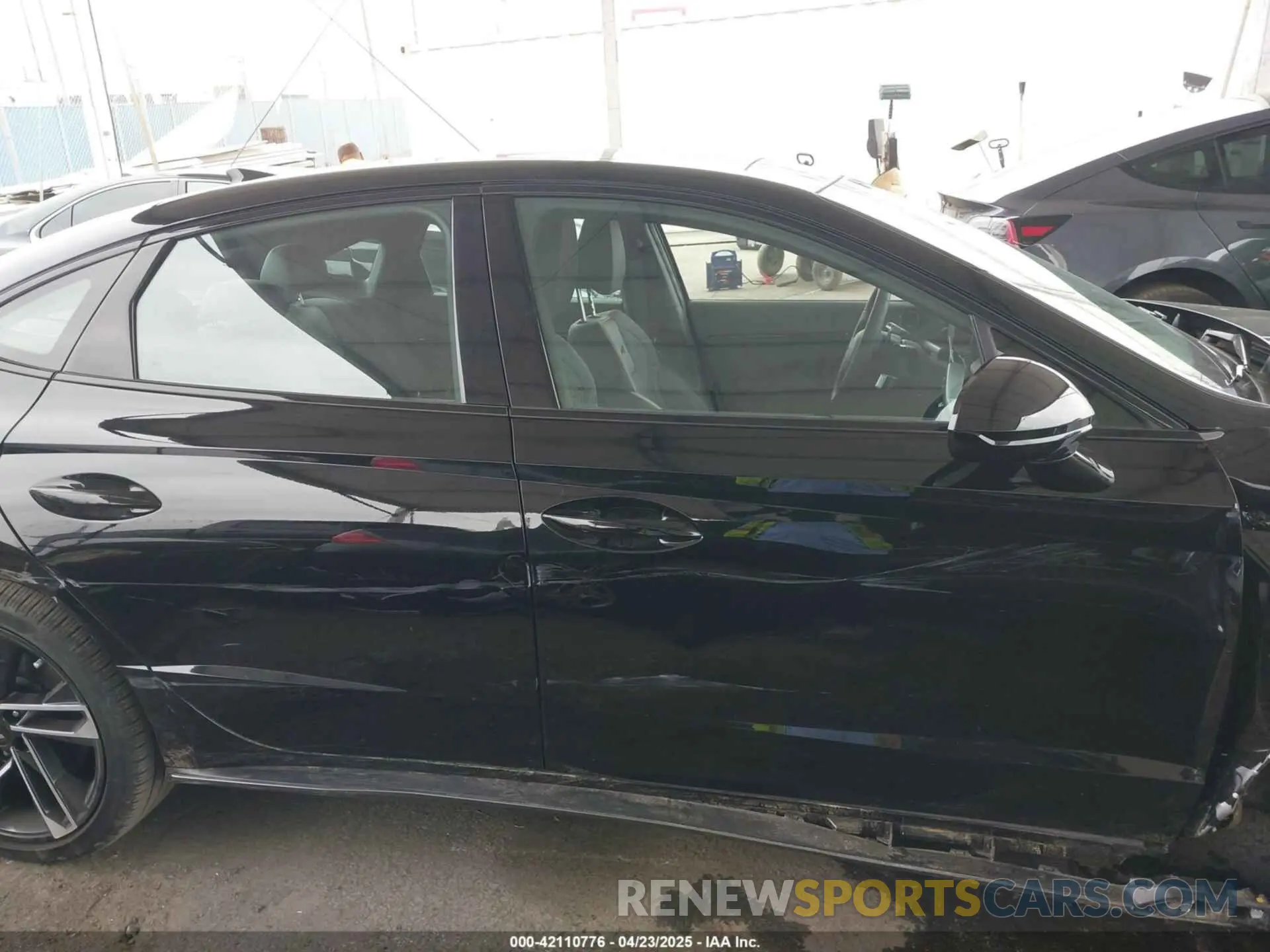 14 Photograph of a damaged car KMHL54JC8SA483728 HYUNDAI SONATA 2025