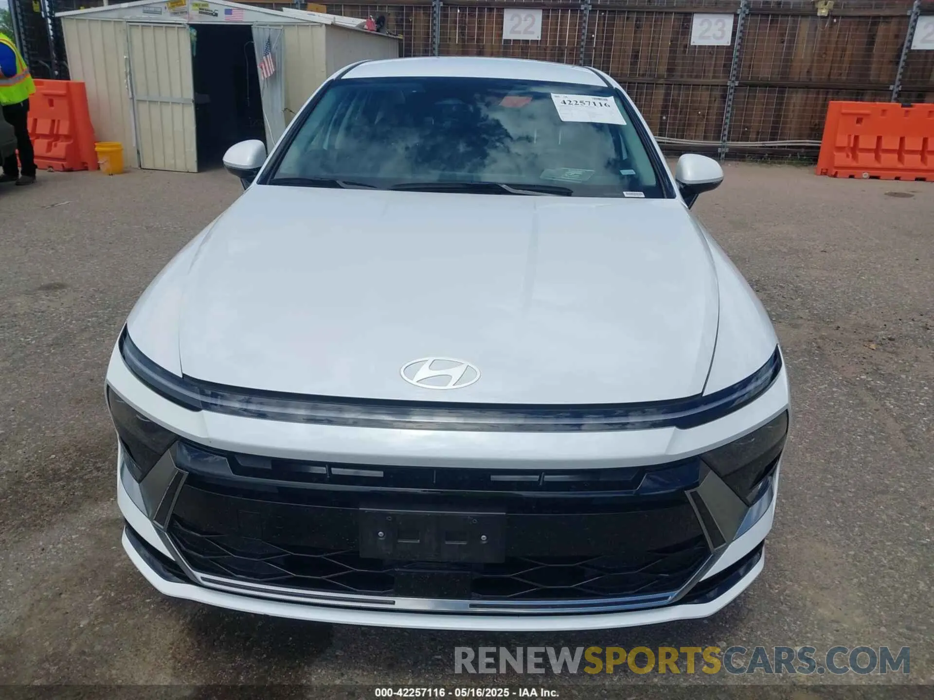 12 Photograph of a damaged car KMHL64JA0SA437502 HYUNDAI SONATA 2025