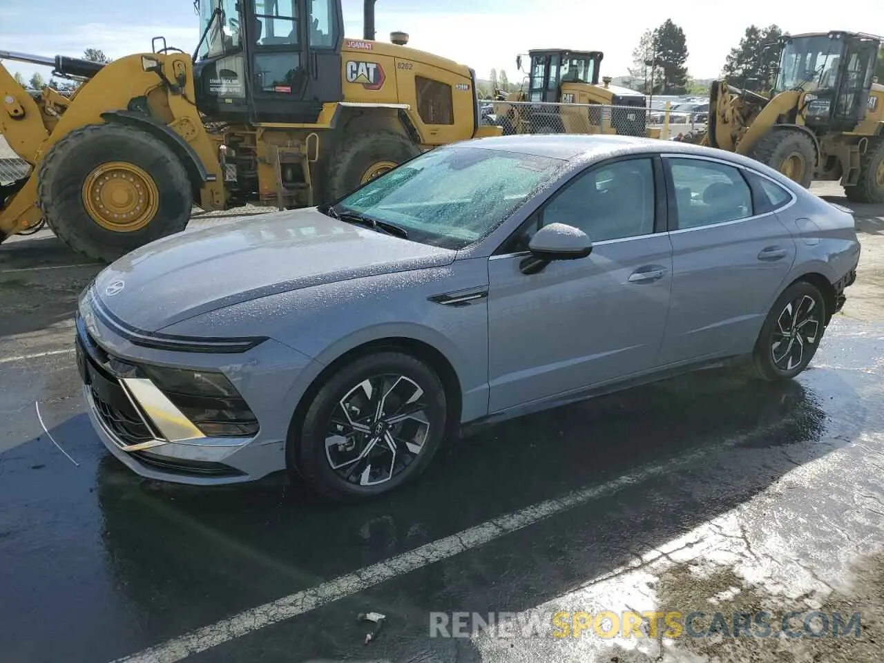 1 Photograph of a damaged car KMHL64JA0SA438682 HYUNDAI SONATA 2025