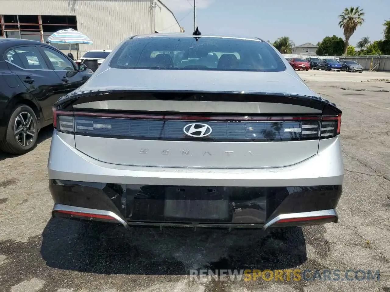 6 Photograph of a damaged car KMHL64JA0SA449455 HYUNDAI SONATA 2025