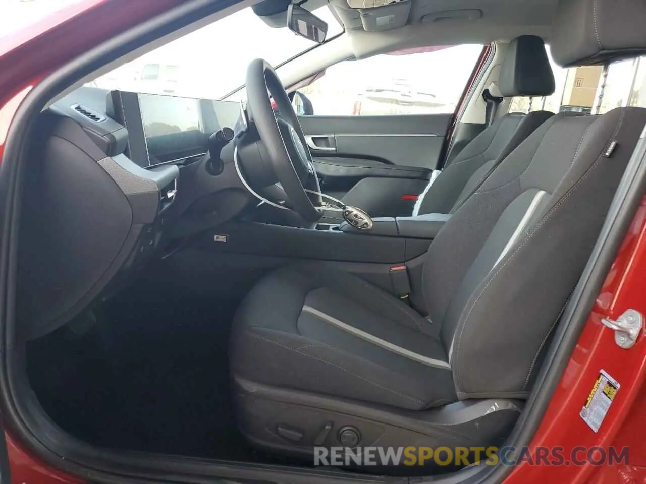 7 Photograph of a damaged car KMHL64JA0SA454171 HYUNDAI SONATA 2025