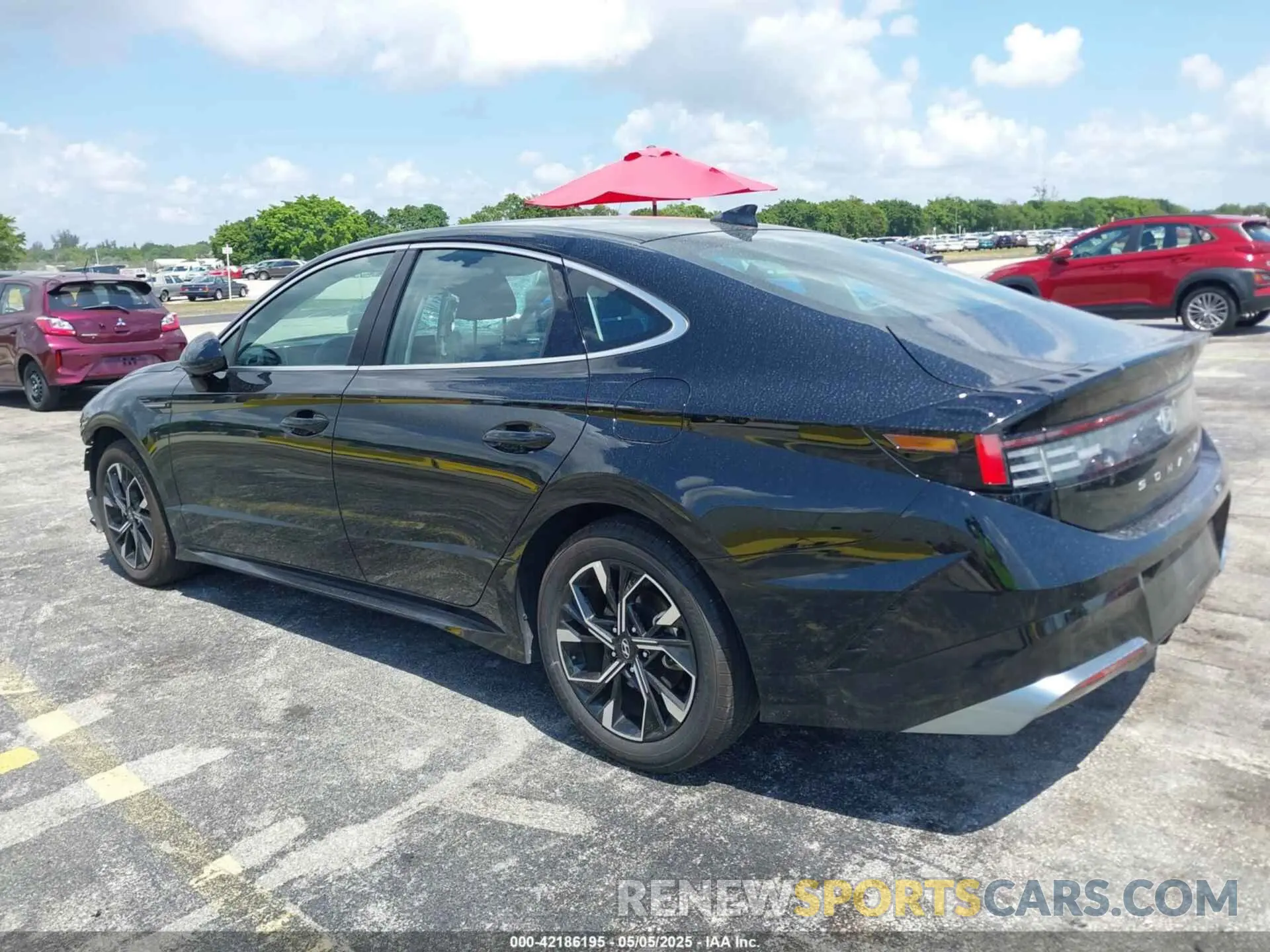 3 Photograph of a damaged car KMHL64JA1SA428968 HYUNDAI SONATA 2025