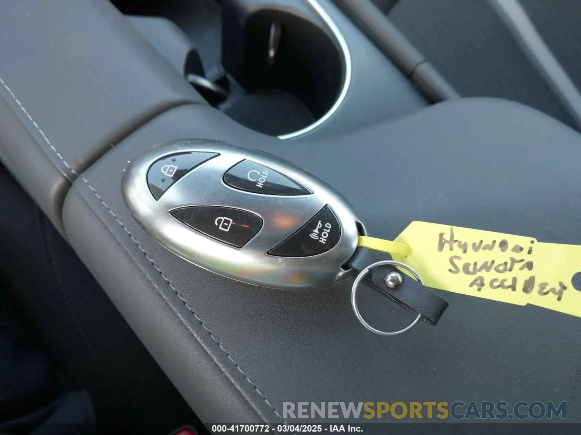 11 Photograph of a damaged car KMHL64JA1SA434737 HYUNDAI SONATA 2025