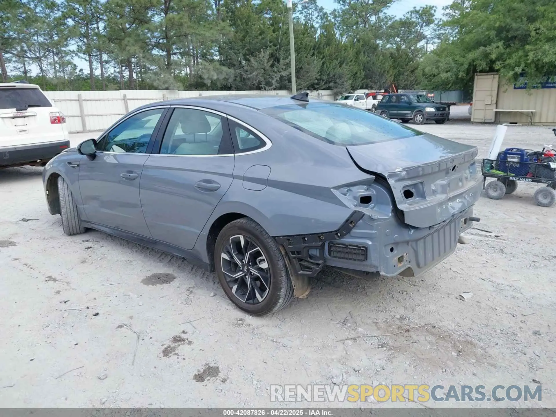 3 Photograph of a damaged car KMHL64JA1SA443289 HYUNDAI SONATA 2025