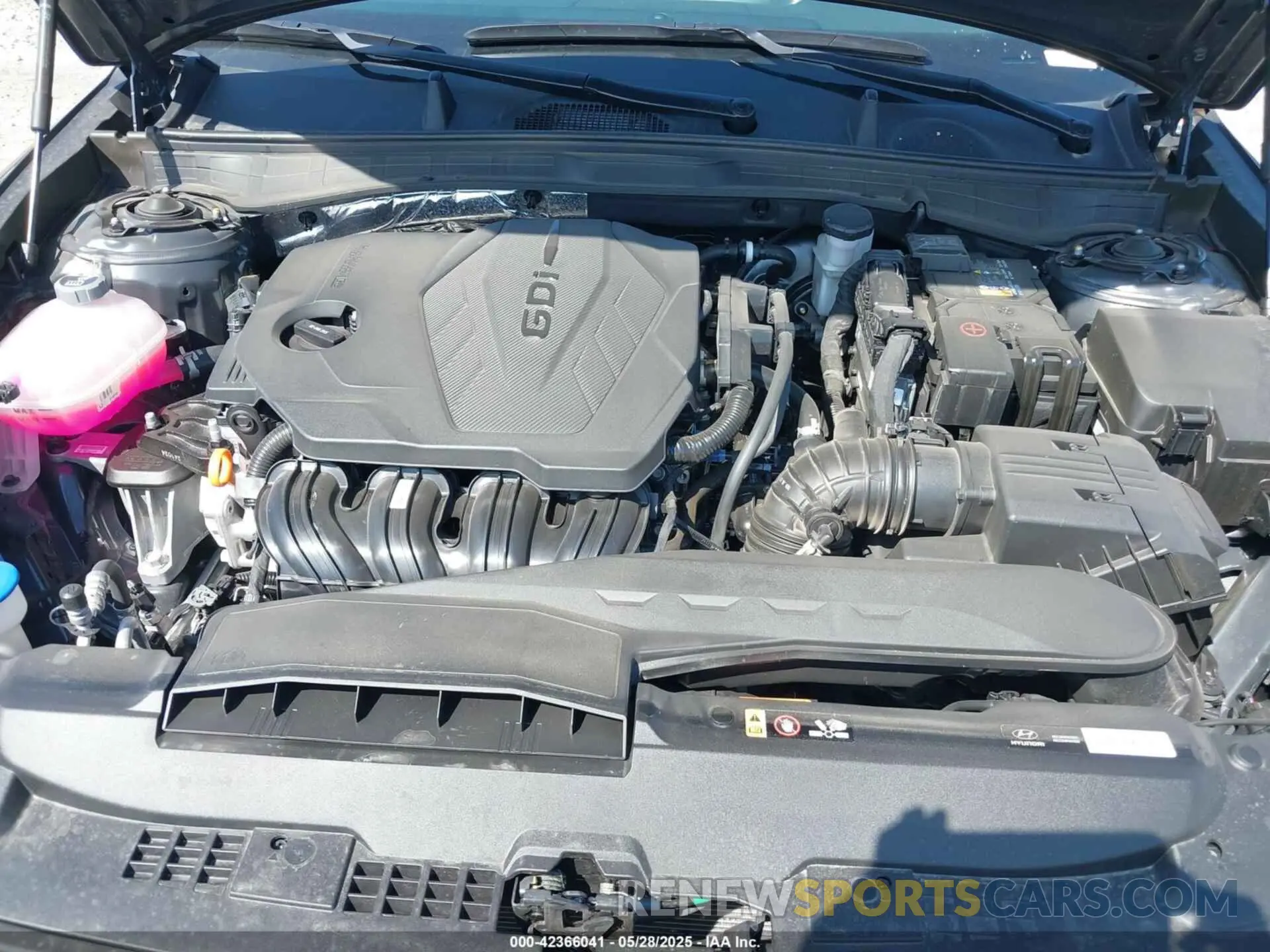 10 Photograph of a damaged car KMHL64JA1SA460707 HYUNDAI SONATA 2025