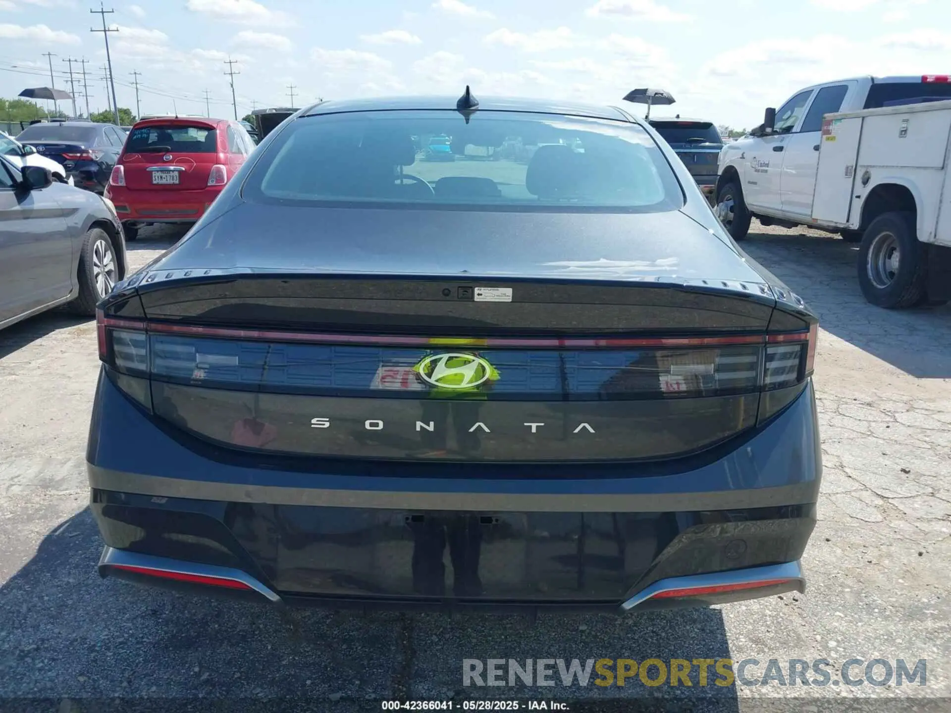 16 Photograph of a damaged car KMHL64JA1SA460707 HYUNDAI SONATA 2025