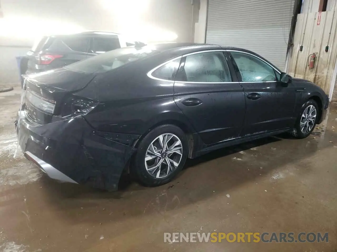 3 Photograph of a damaged car KMHL64JA1SA462571 HYUNDAI SONATA 2025