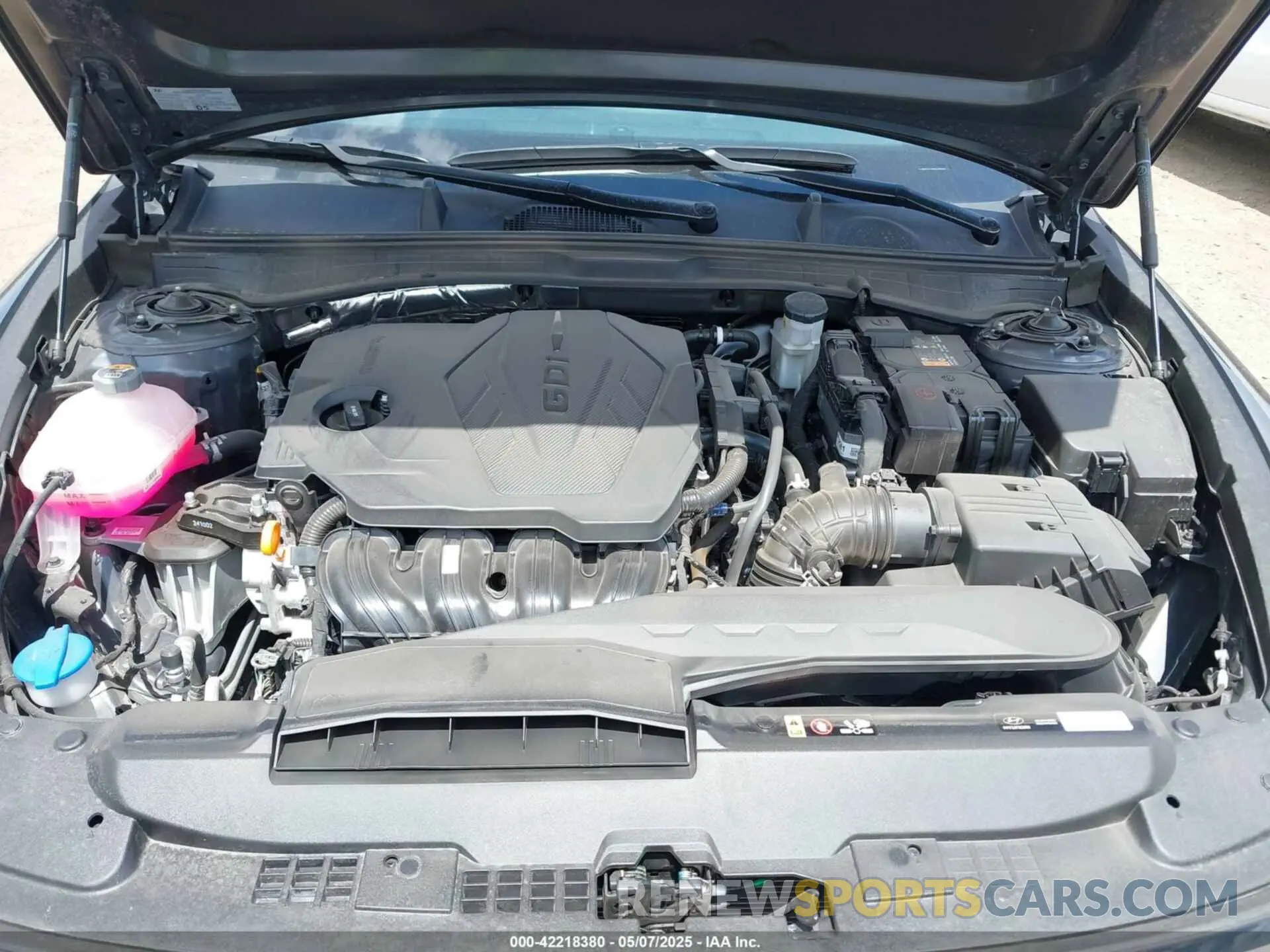10 Photograph of a damaged car KMHL64JA2SA453443 HYUNDAI SONATA 2025