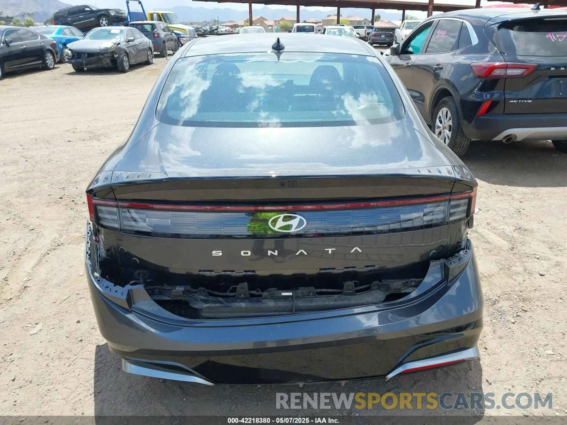16 Photograph of a damaged car KMHL64JA2SA453443 HYUNDAI SONATA 2025