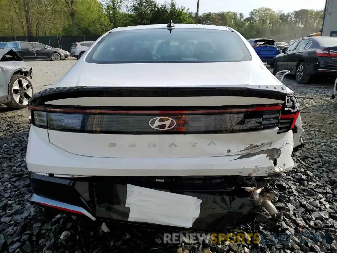 6 Photograph of a damaged car KMHL64JA2SA457041 HYUNDAI SONATA 2025