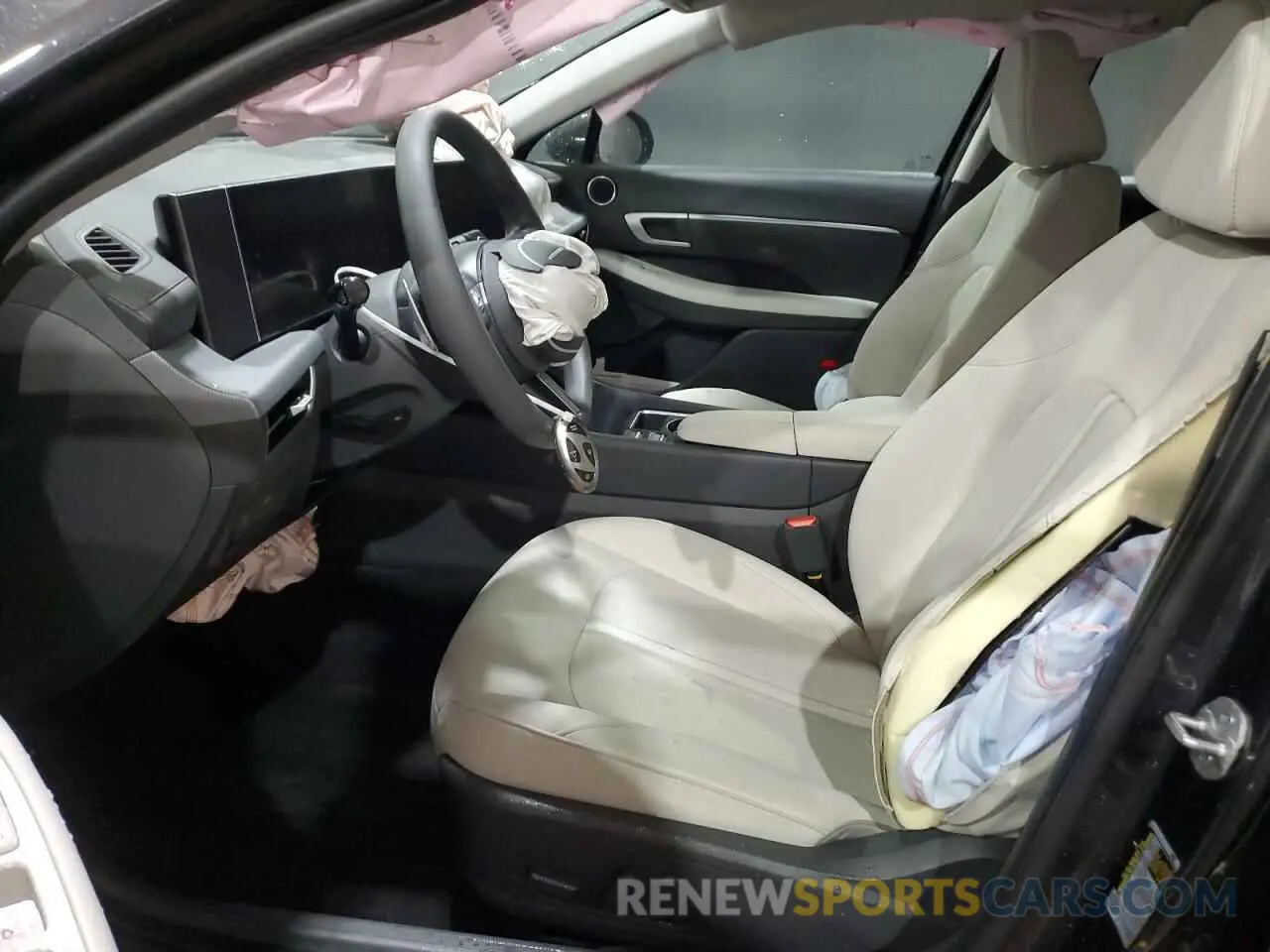 7 Photograph of a damaged car KMHL64JA2SA462403 HYUNDAI SONATA 2025