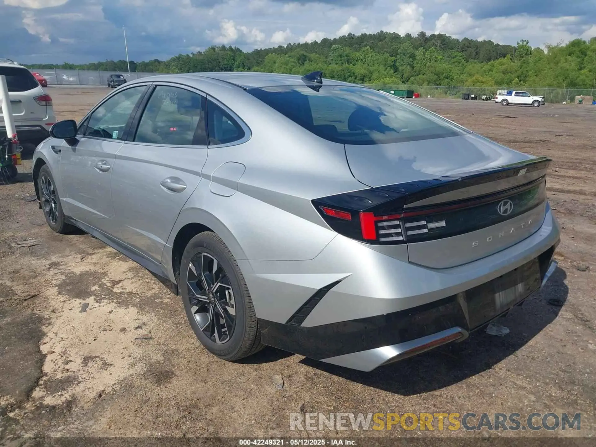 3 Photograph of a damaged car KMHL64JA3SA449076 HYUNDAI SONATA 2025