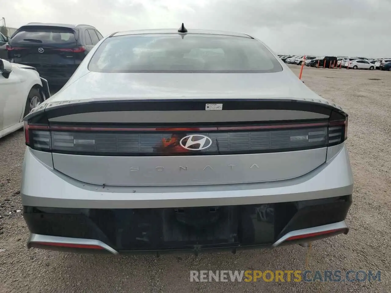 6 Photograph of a damaged car KMHL64JA3SA454827 HYUNDAI SONATA 2025