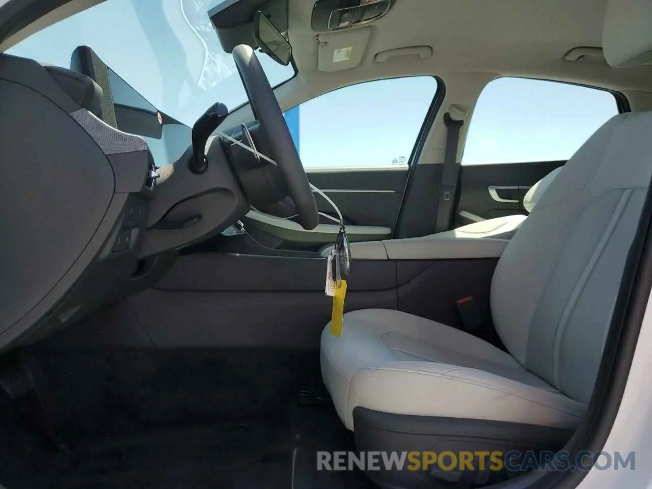 7 Photograph of a damaged car KMHL64JA3SA457288 HYUNDAI SONATA 2025