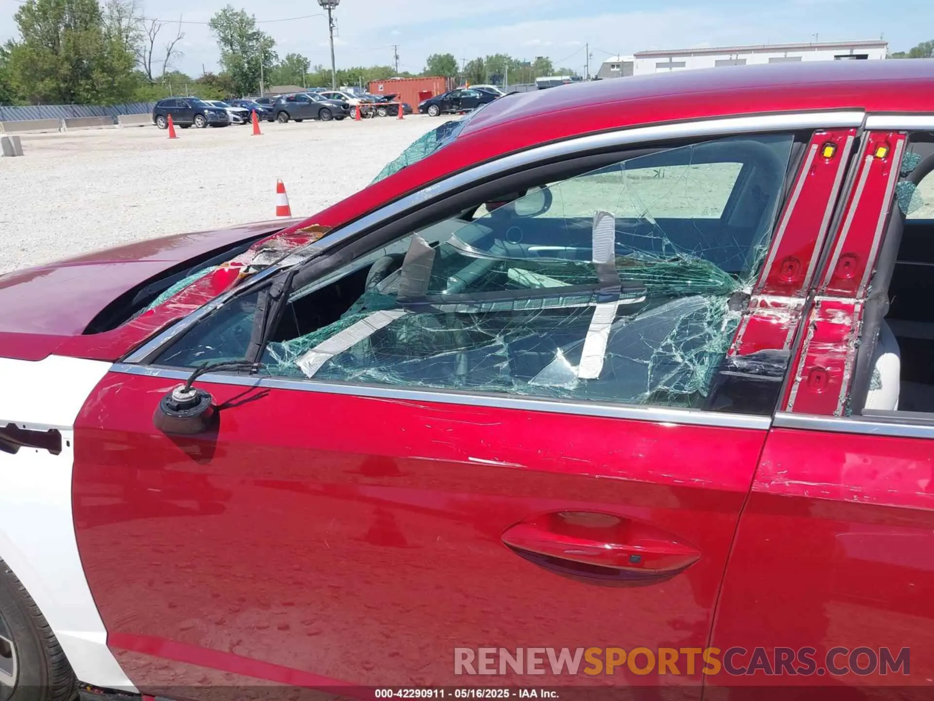 19 Photograph of a damaged car KMHL64JA4SA451614 HYUNDAI SONATA 2025