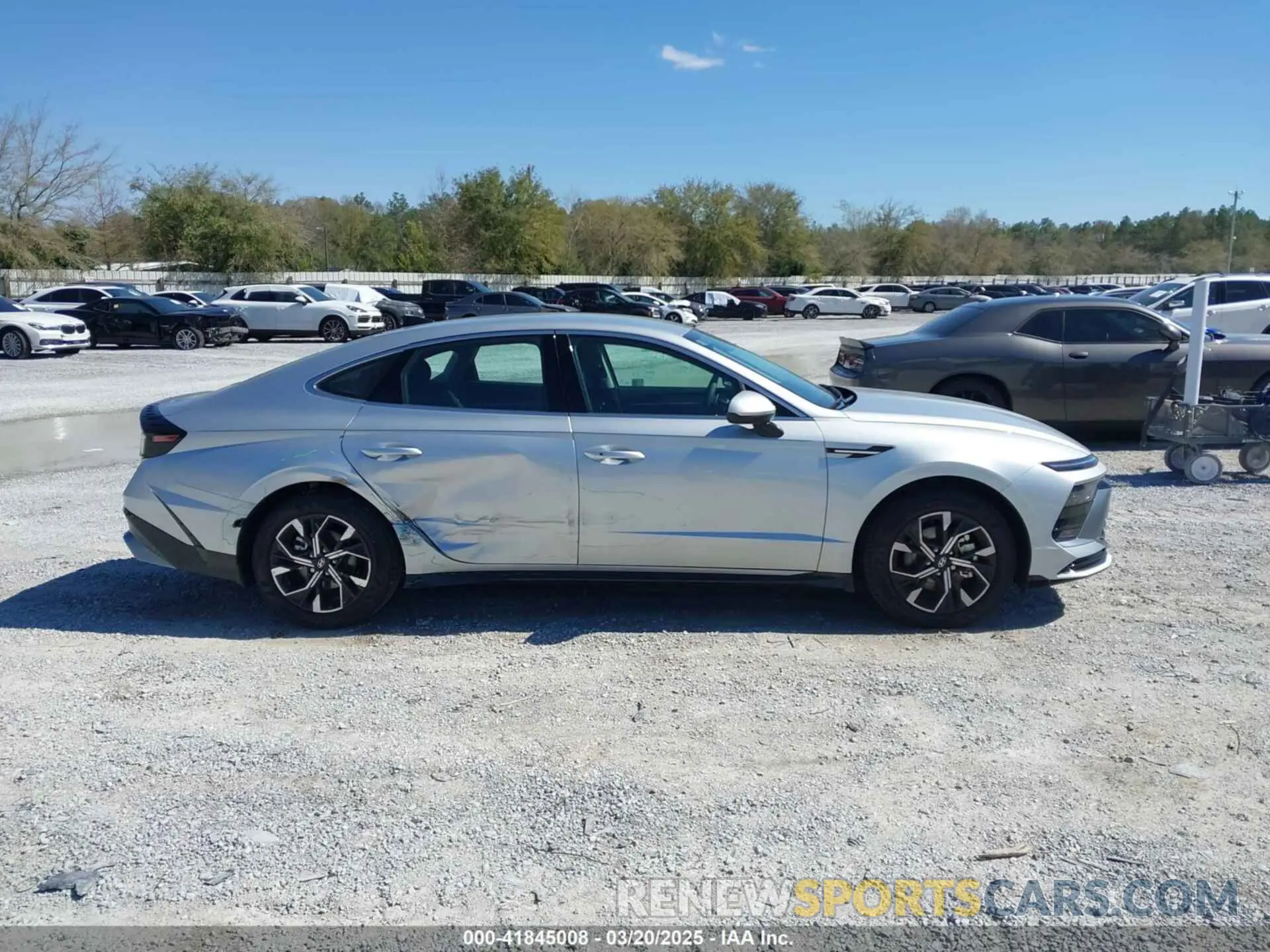 13 Photograph of a damaged car KMHL64JA4SA453119 HYUNDAI SONATA 2025