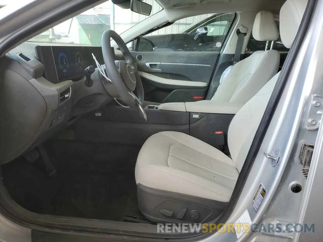 7 Photograph of a damaged car KMHL64JA5SA459284 HYUNDAI SONATA 2025