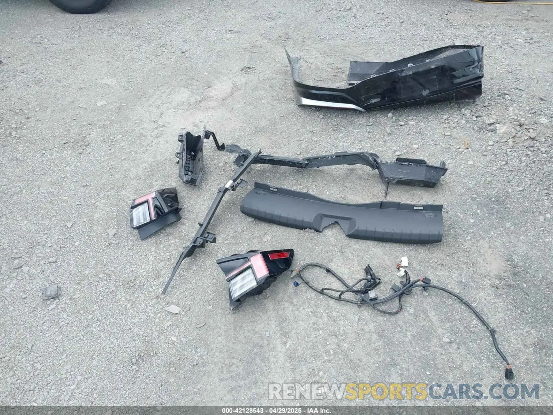 12 Photograph of a damaged car KMHL64JA5SA470043 HYUNDAI SONATA 2025