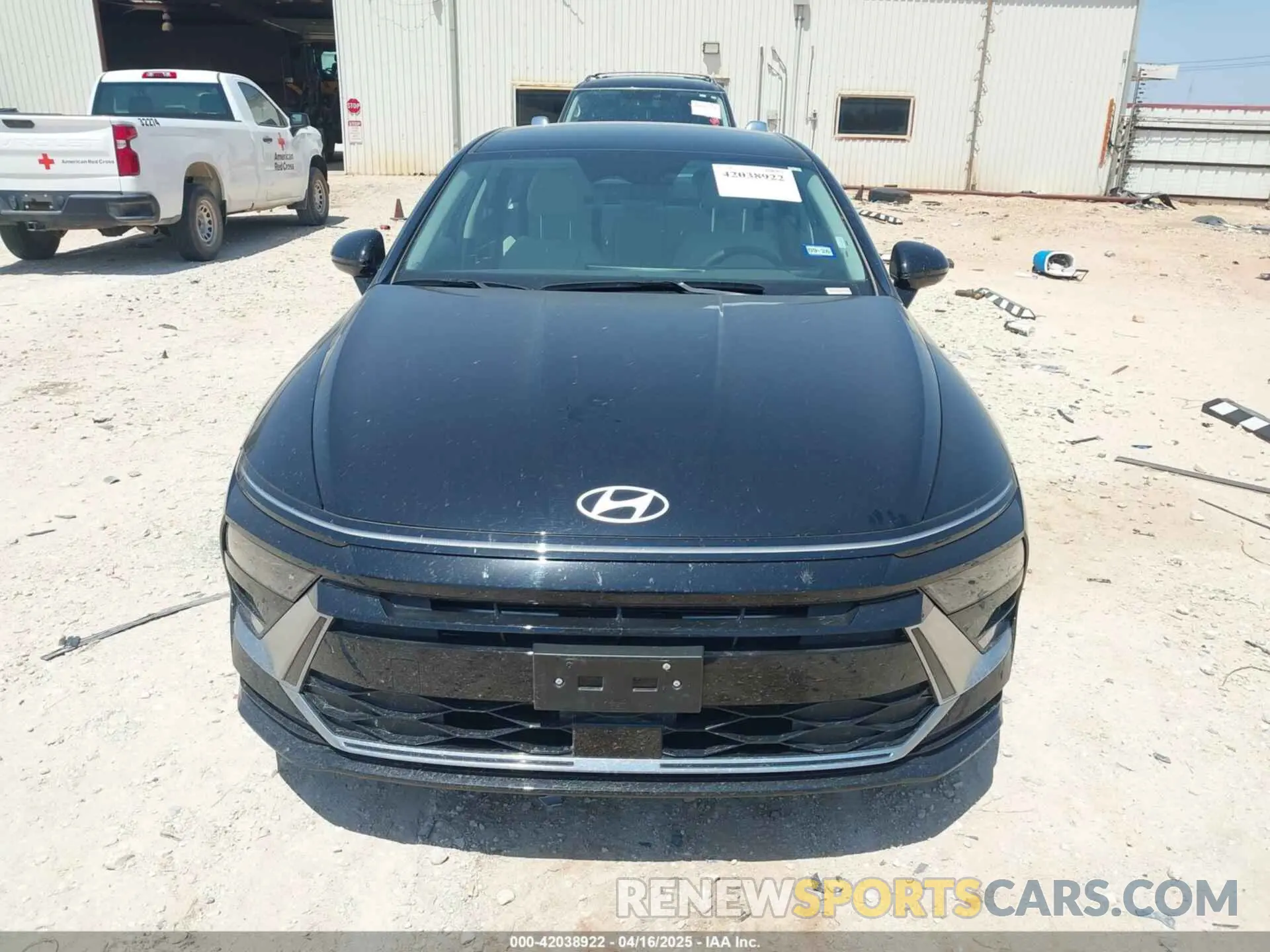 12 Photograph of a damaged car KMHL64JA6SA437746 HYUNDAI SONATA 2025