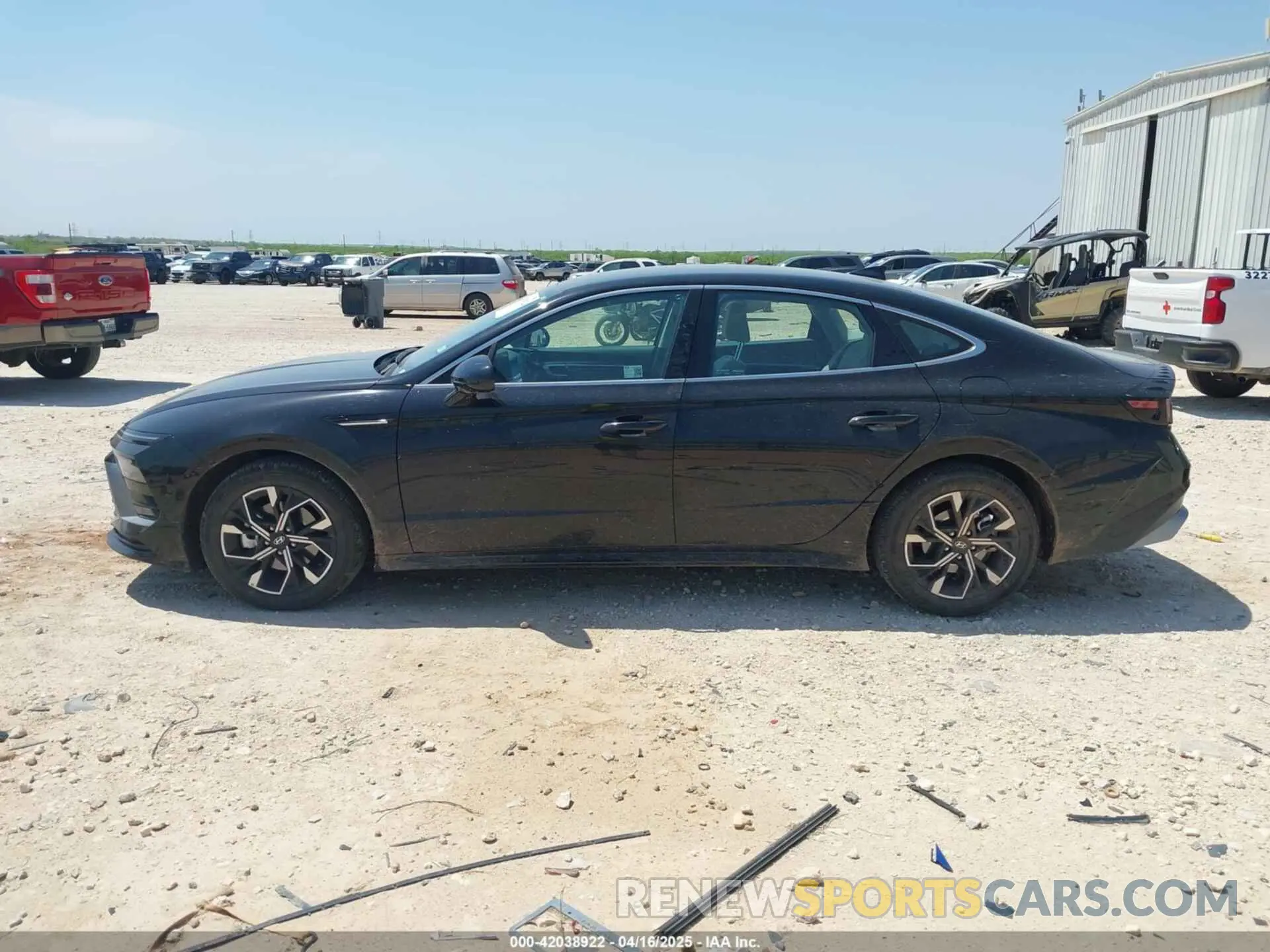 14 Photograph of a damaged car KMHL64JA6SA437746 HYUNDAI SONATA 2025