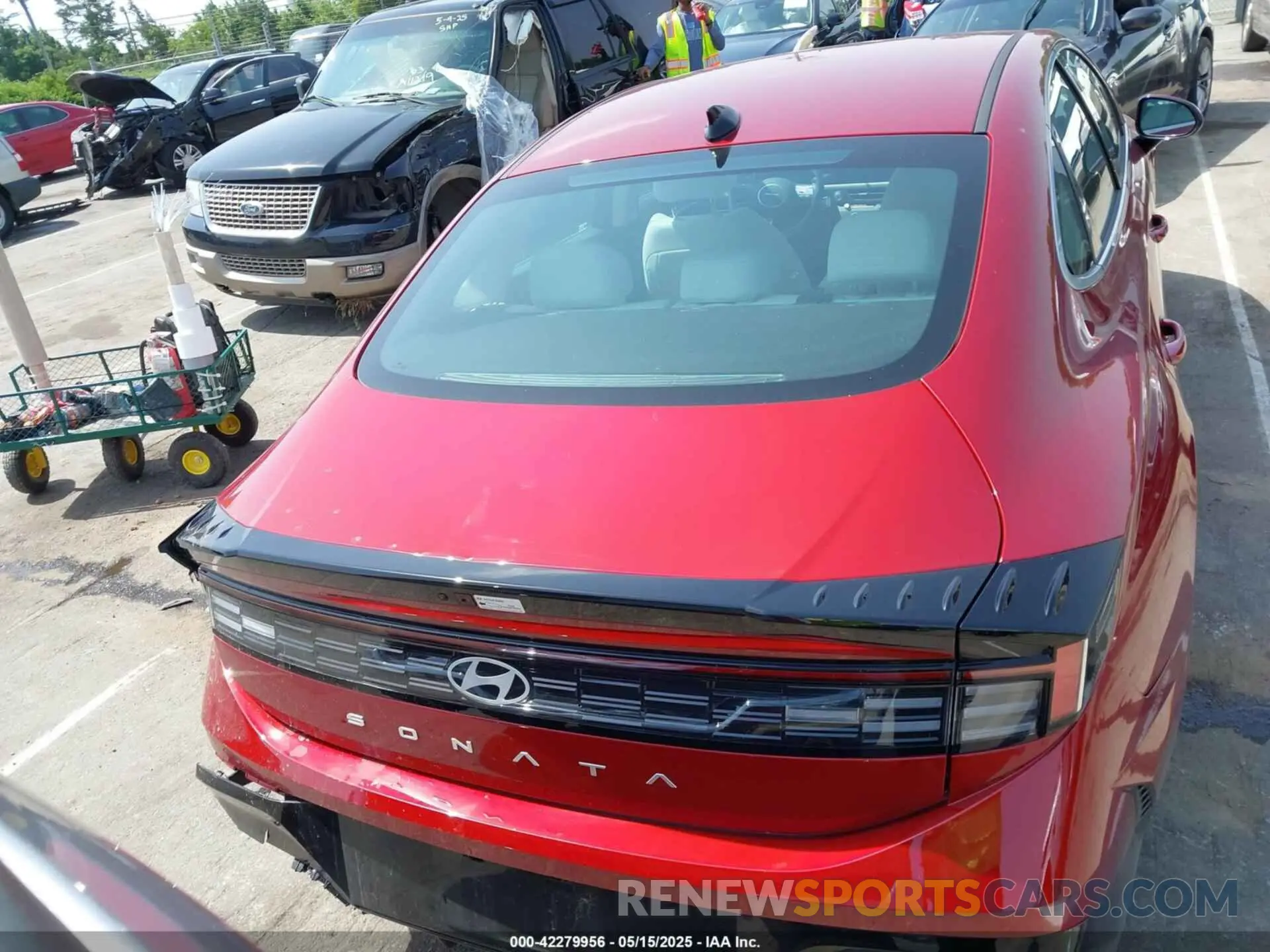 16 Photograph of a damaged car KMHL64JA6SA451663 HYUNDAI SONATA 2025