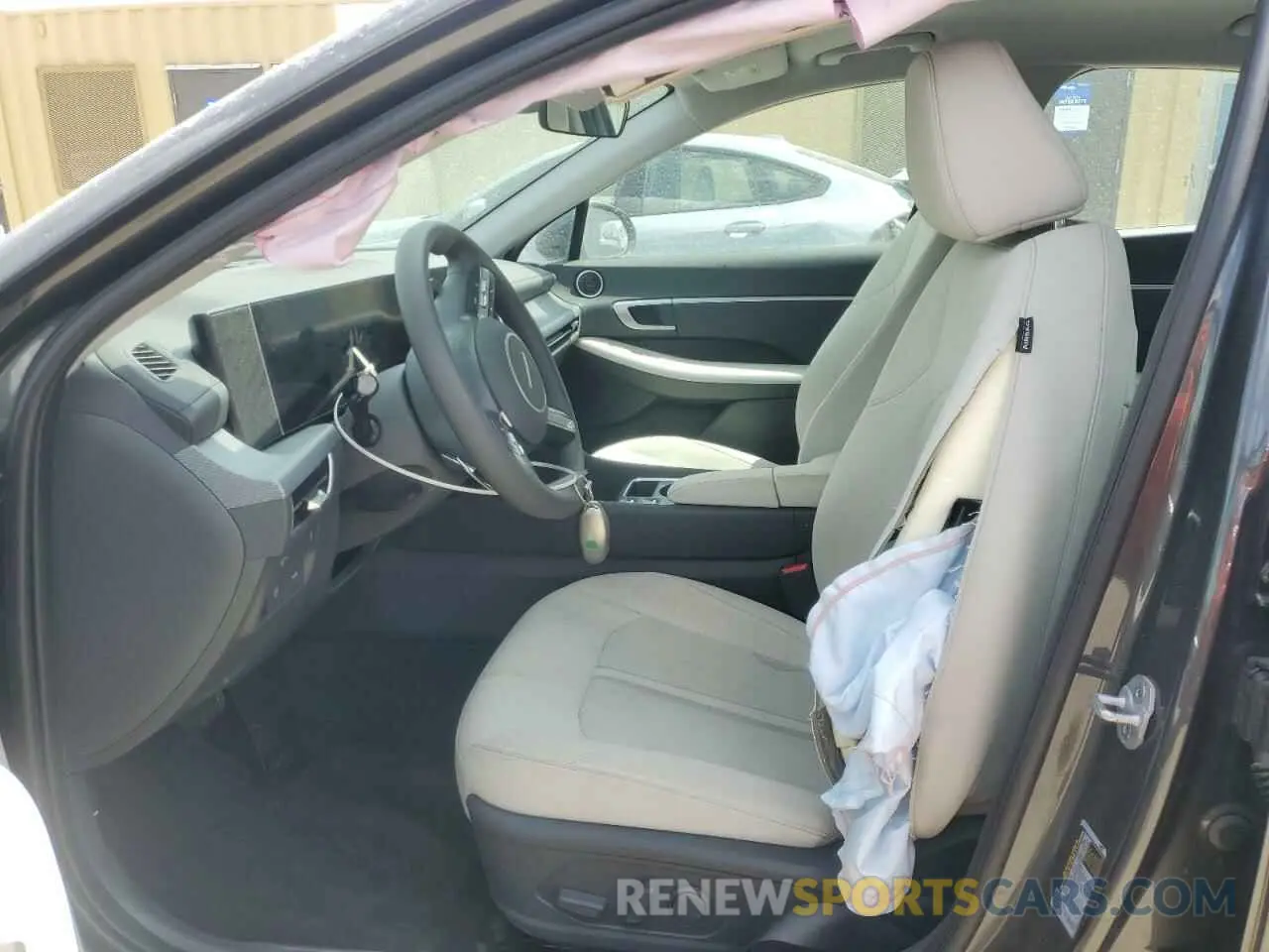 7 Photograph of a damaged car KMHL64JA7SA449260 HYUNDAI SONATA 2025