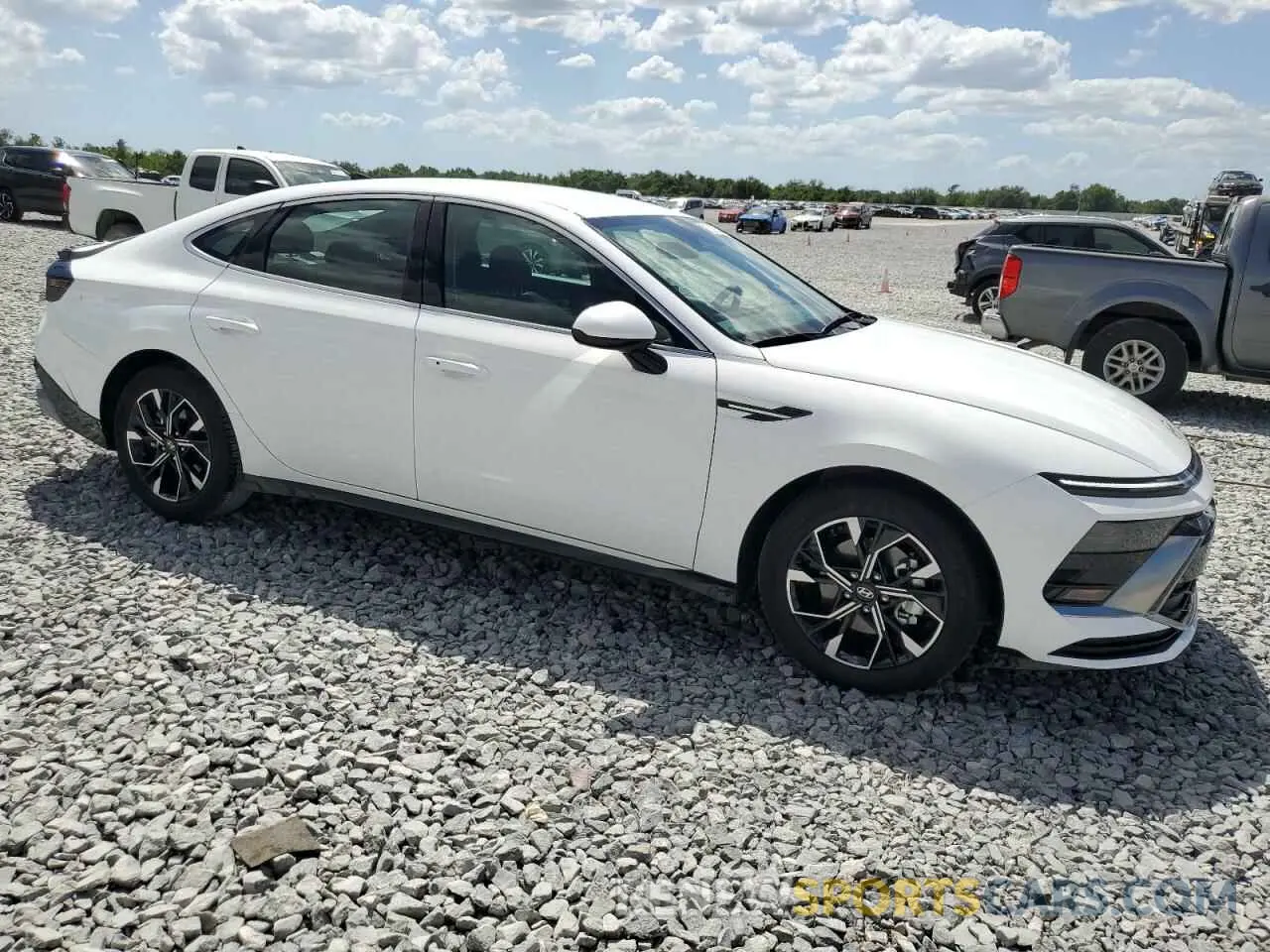4 Photograph of a damaged car KMHL64JA7SA449890 HYUNDAI SONATA 2025