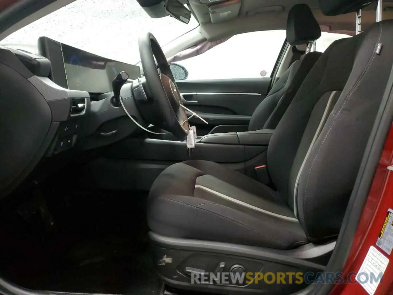 7 Photograph of a damaged car KMHL64JA7SA451557 HYUNDAI SONATA 2025