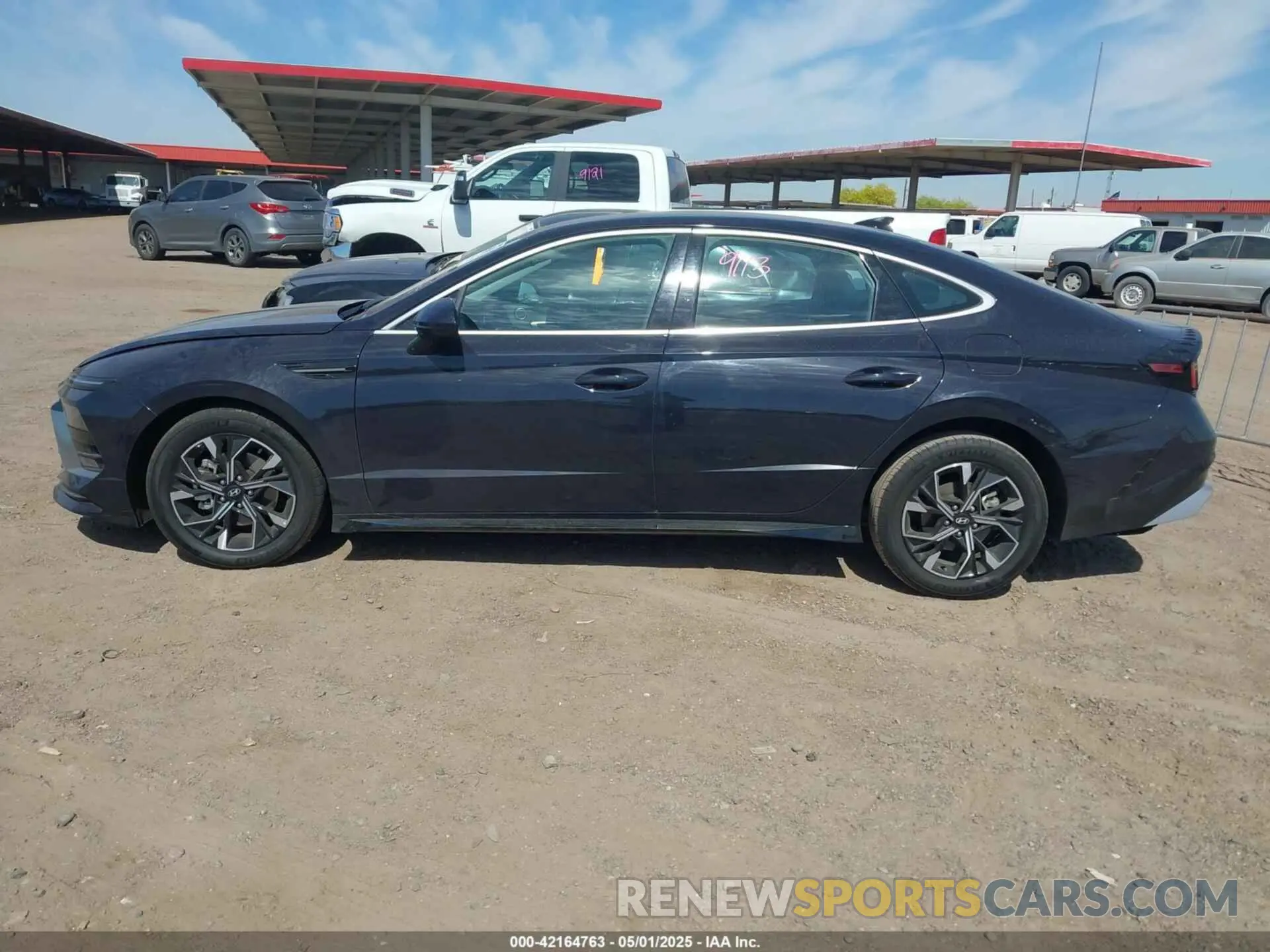 14 Photograph of a damaged car KMHL64JA8SA430698 HYUNDAI SONATA 2025
