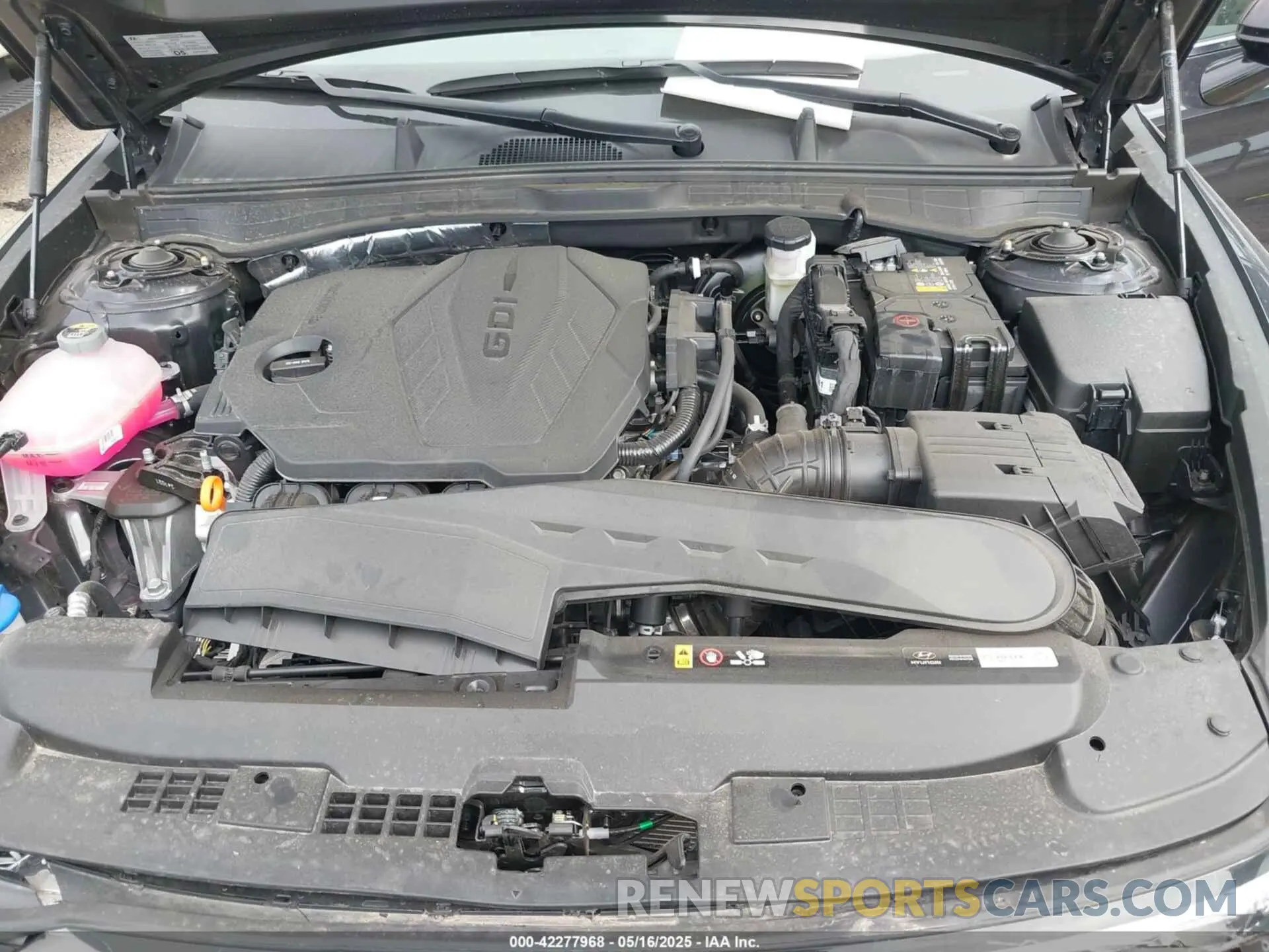 10 Photograph of a damaged car KMHL64JA8SA460753 HYUNDAI SONATA 2025