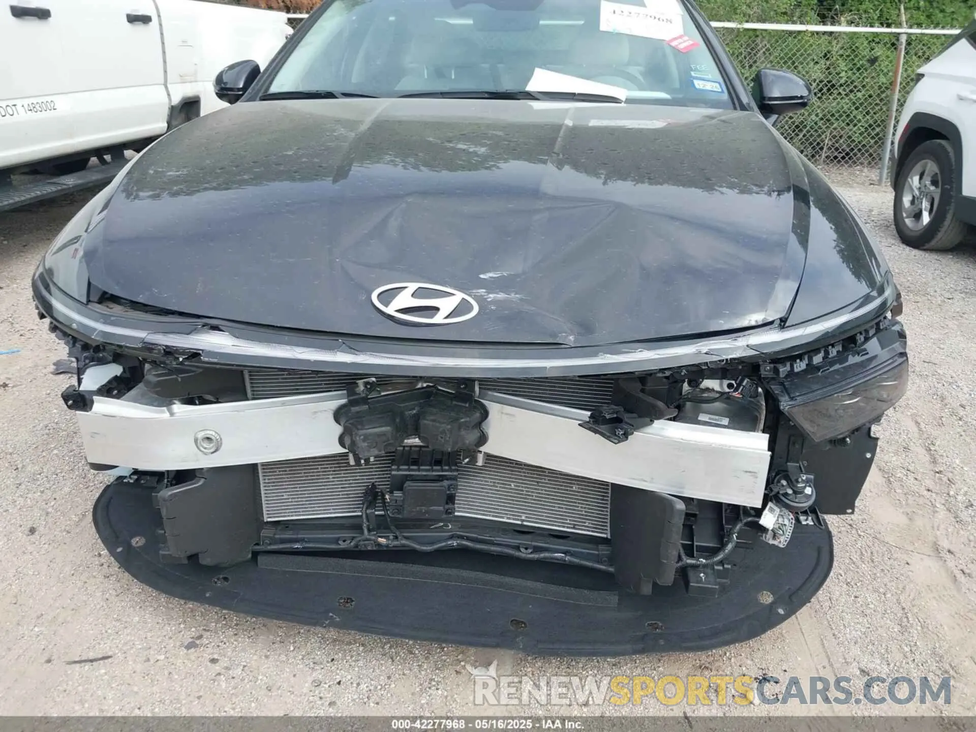 6 Photograph of a damaged car KMHL64JA8SA460753 HYUNDAI SONATA 2025