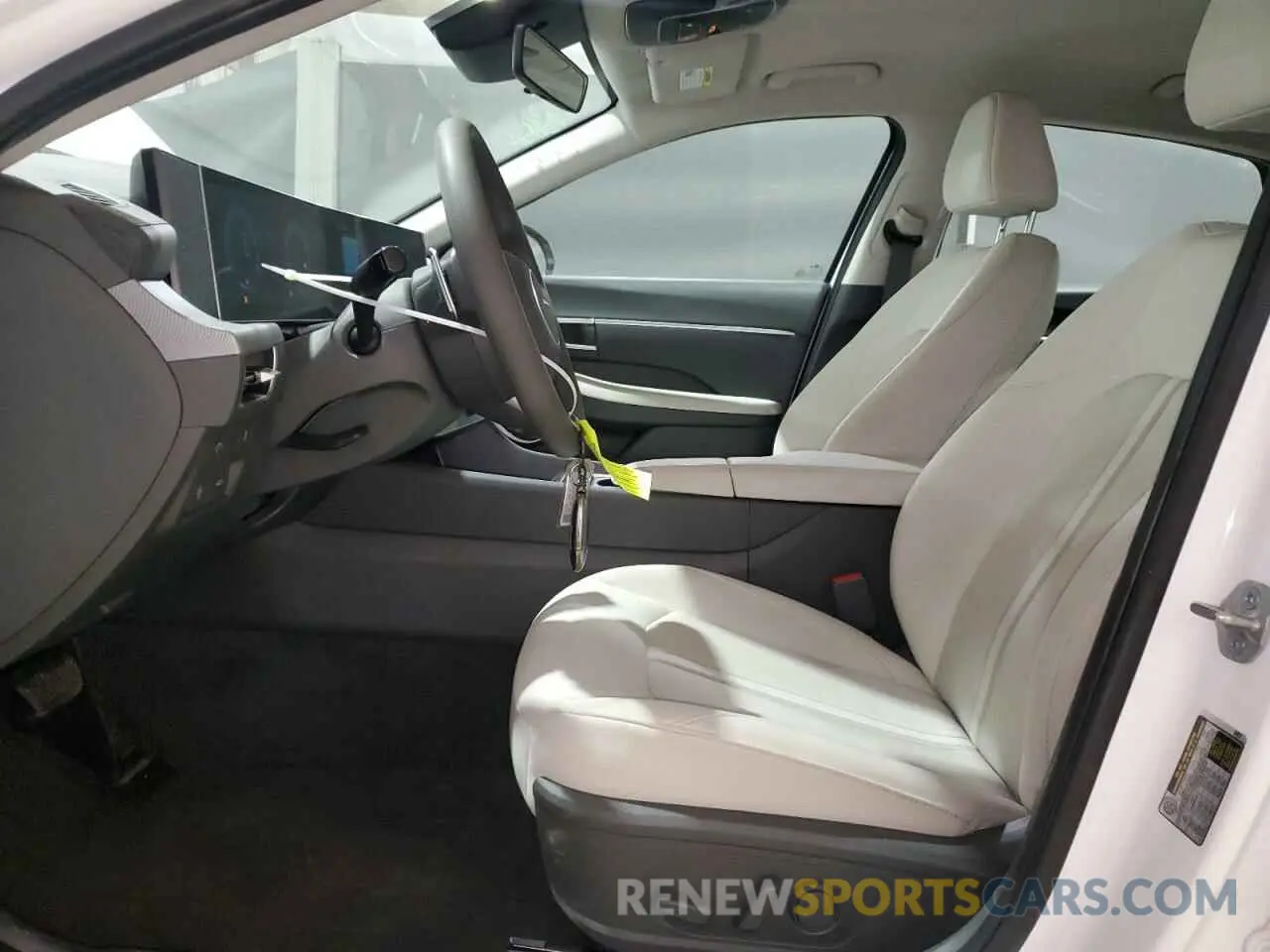 7 Photograph of a damaged car KMHL64JA8SA464205 HYUNDAI SONATA 2025