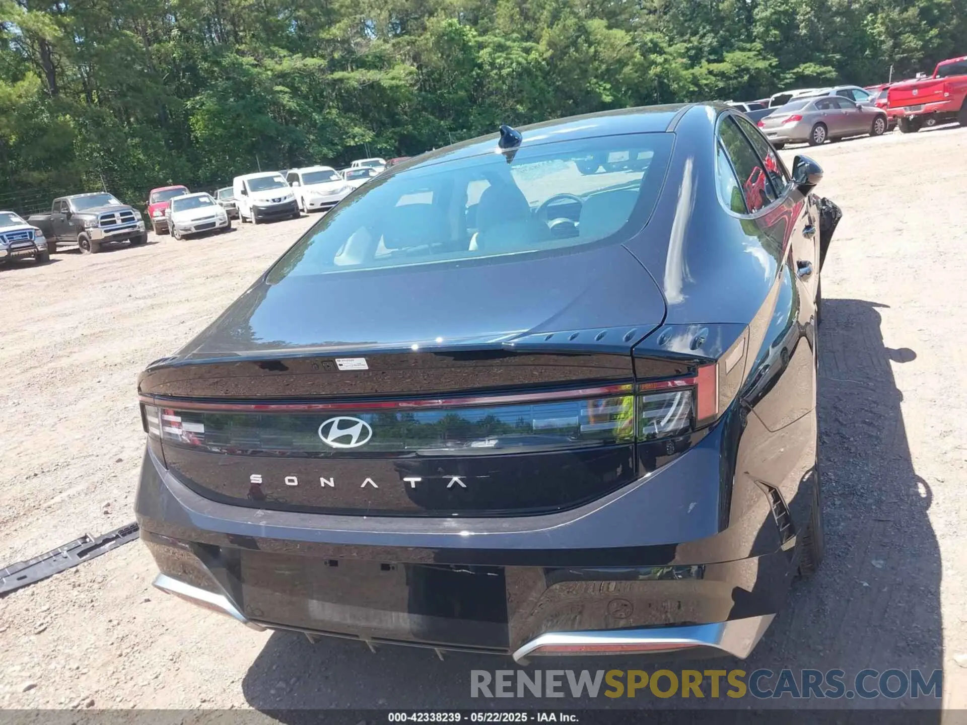 16 Photograph of a damaged car KMHL64JA8SA467833 HYUNDAI SONATA 2025