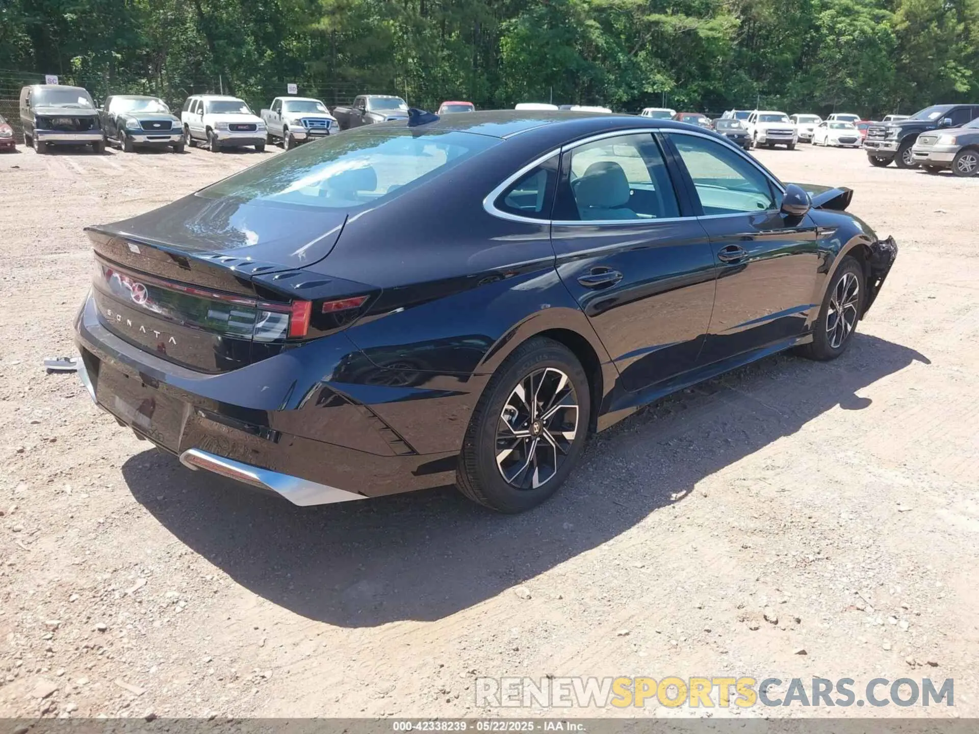 4 Photograph of a damaged car KMHL64JA8SA467833 HYUNDAI SONATA 2025