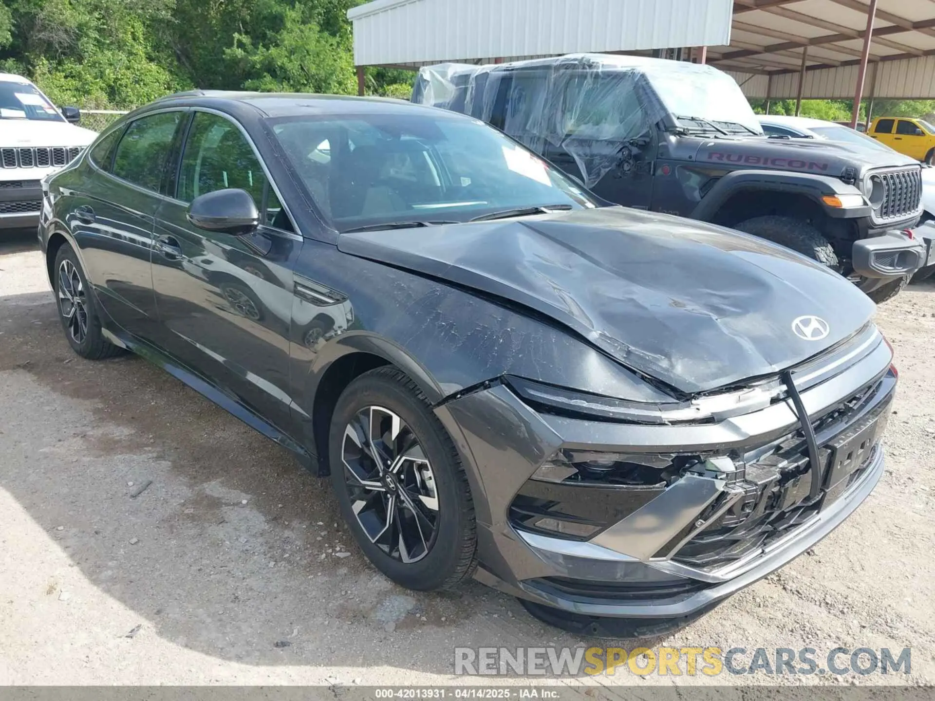 1 Photograph of a damaged car KMHL64JA8SA471610 HYUNDAI SONATA 2025