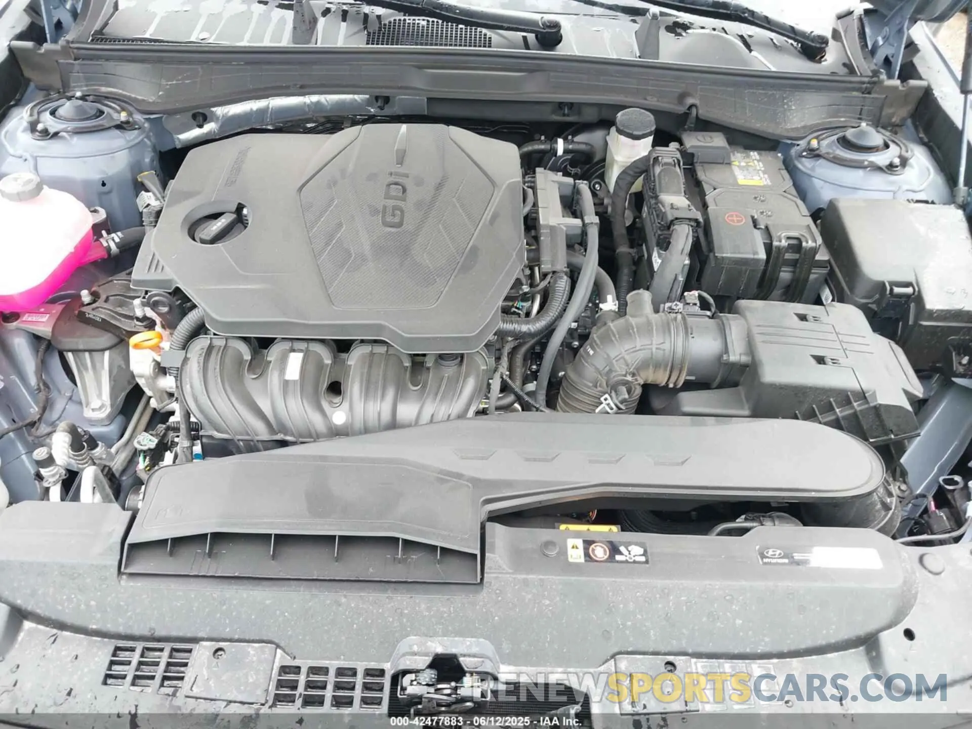 10 Photograph of a damaged car KMHL64JA9SA428653 HYUNDAI SONATA 2025
