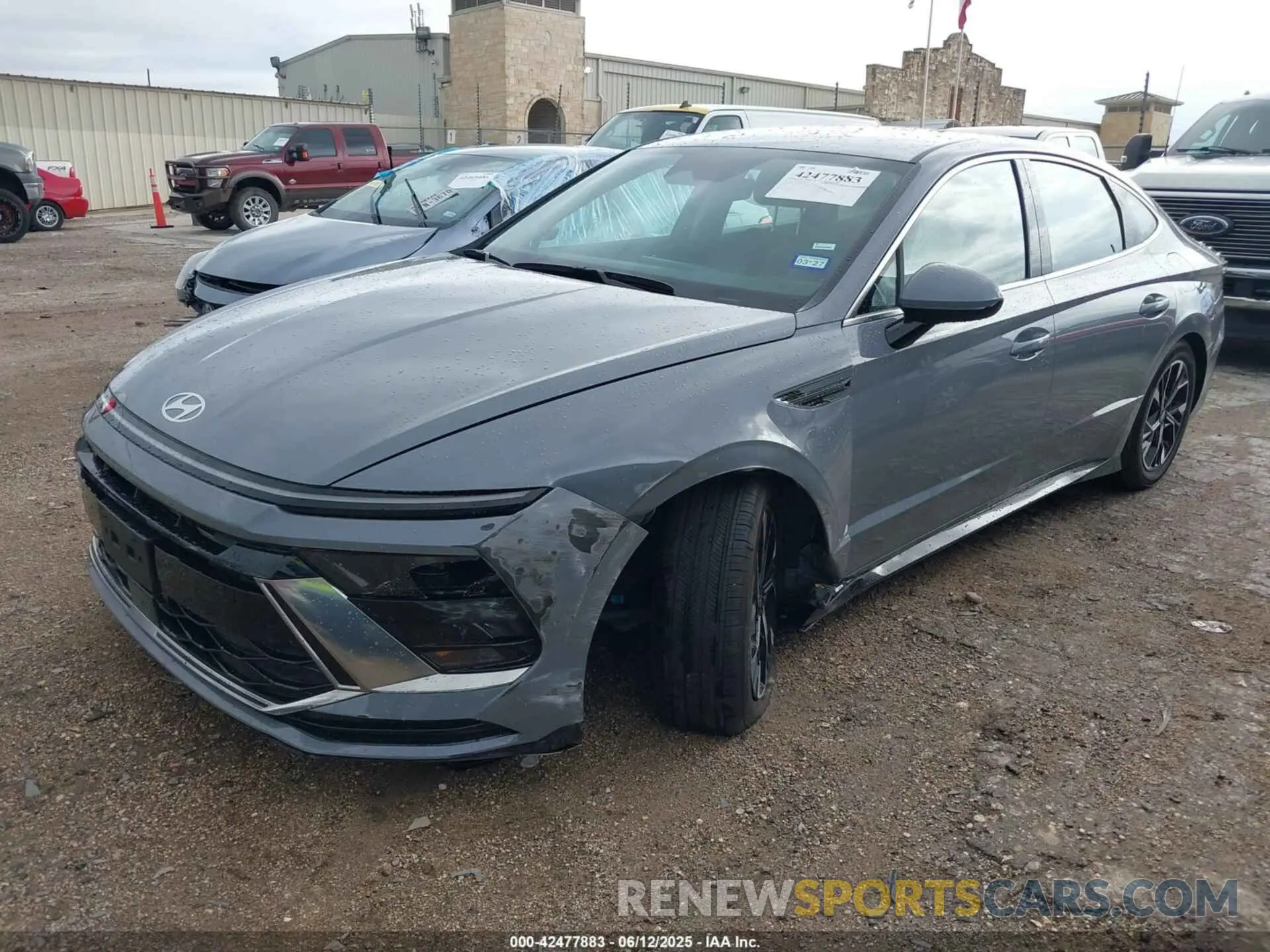 2 Photograph of a damaged car KMHL64JA9SA428653 HYUNDAI SONATA 2025
