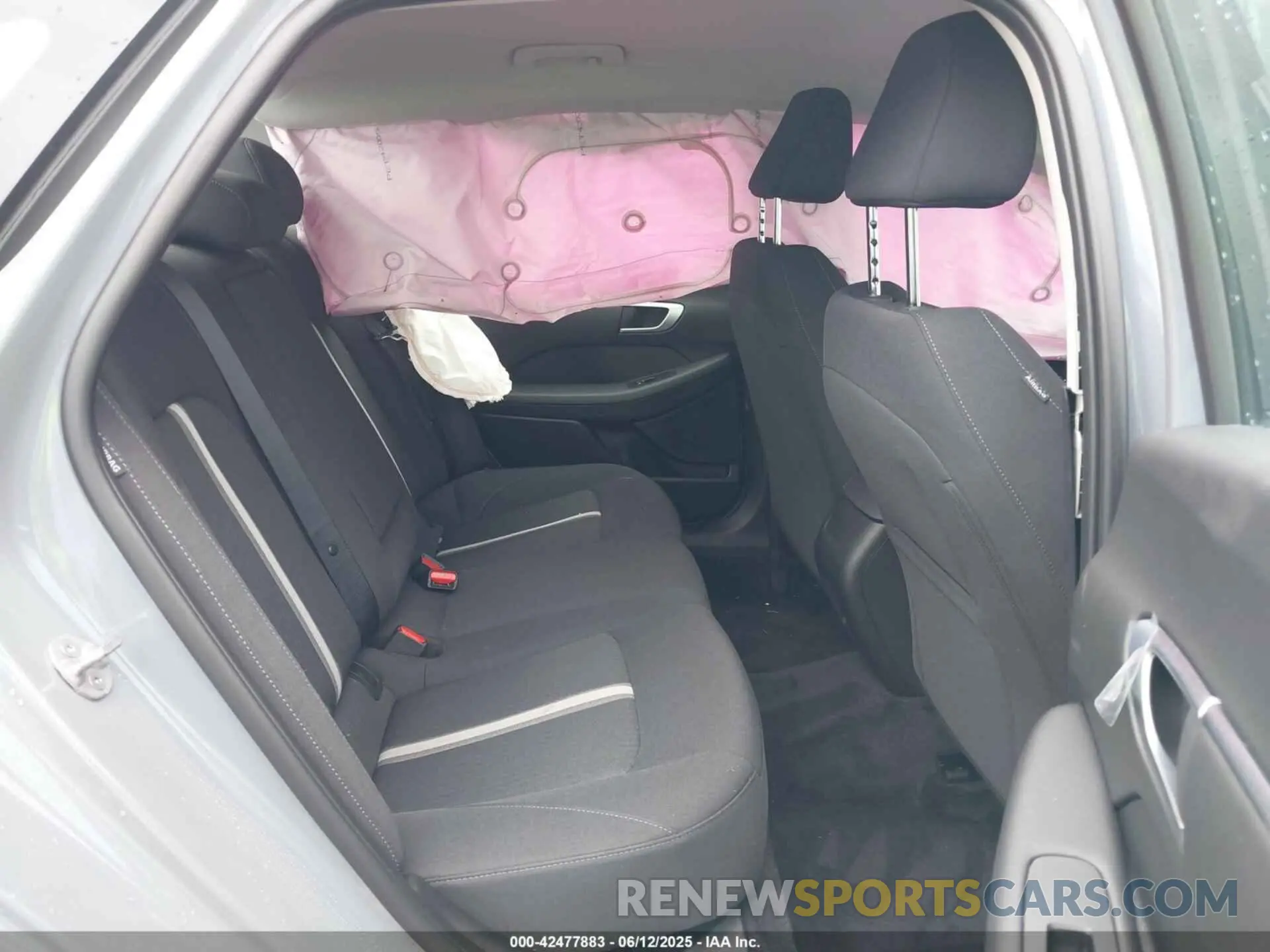 8 Photograph of a damaged car KMHL64JA9SA428653 HYUNDAI SONATA 2025