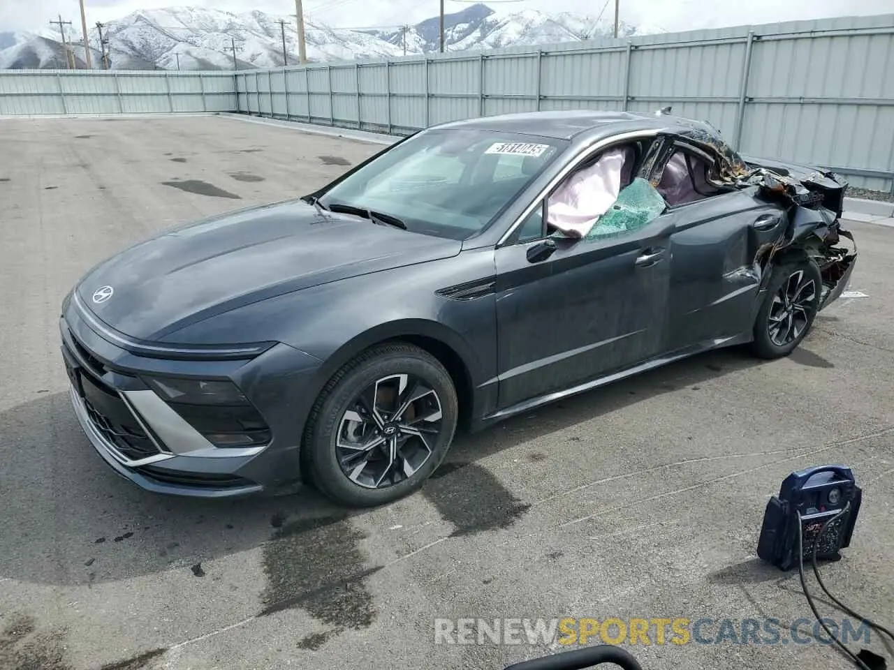 1 Photograph of a damaged car KMHL64JA9SA453469 HYUNDAI SONATA 2025